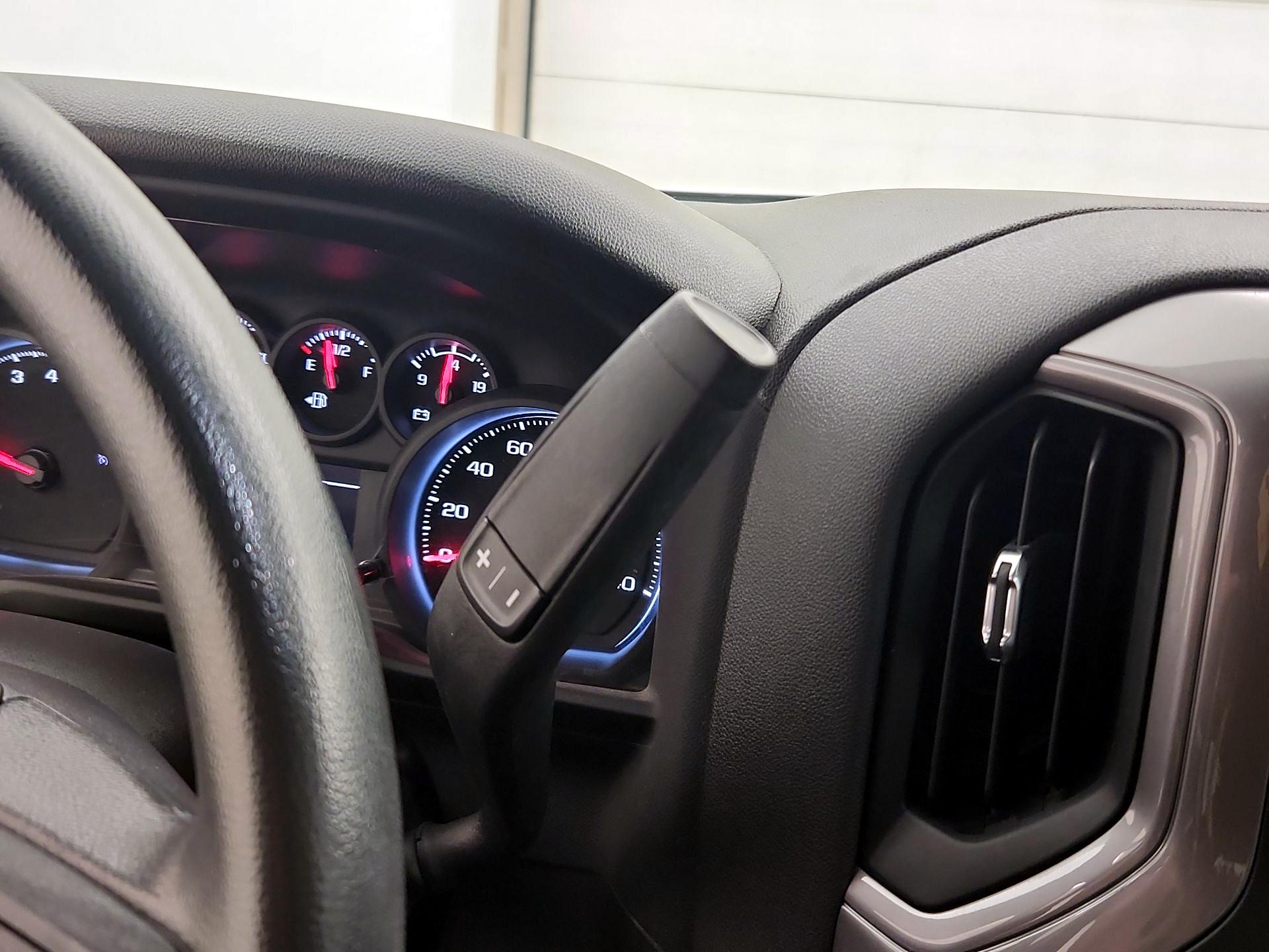 Thumbnail: 2022 Chevrolet Silverado 1500 - 17
