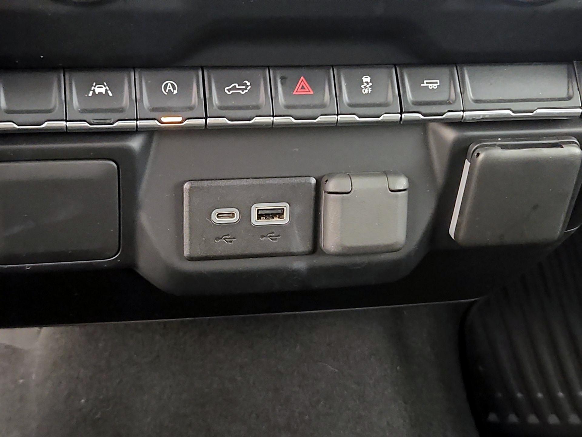 Thumbnail: 2022 Chevrolet Silverado 1500 - 18