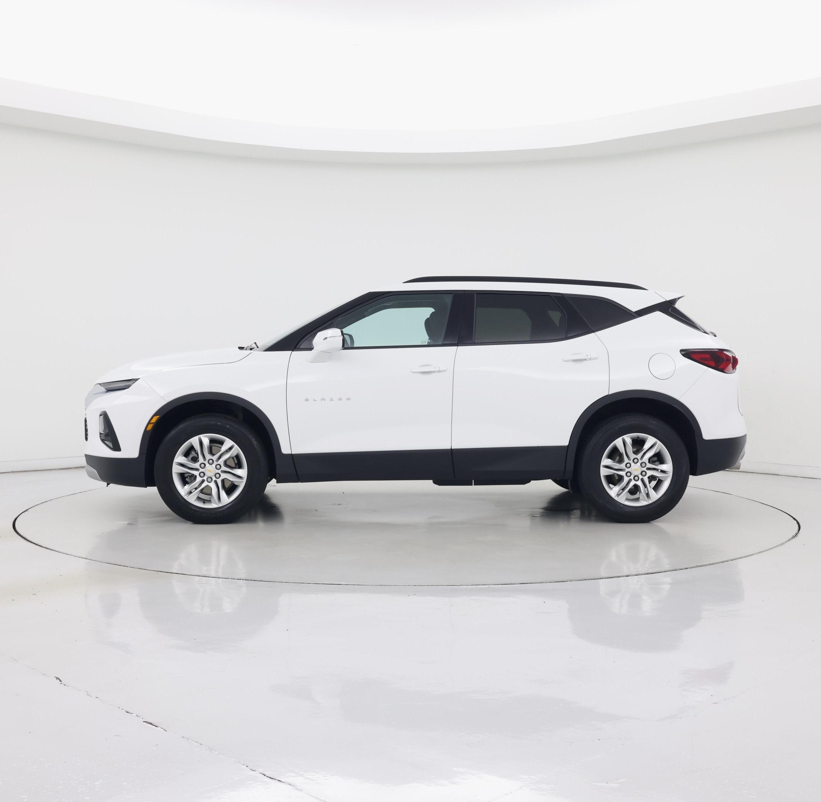 Thumbnail: 2022 Chevrolet Blazer - 3