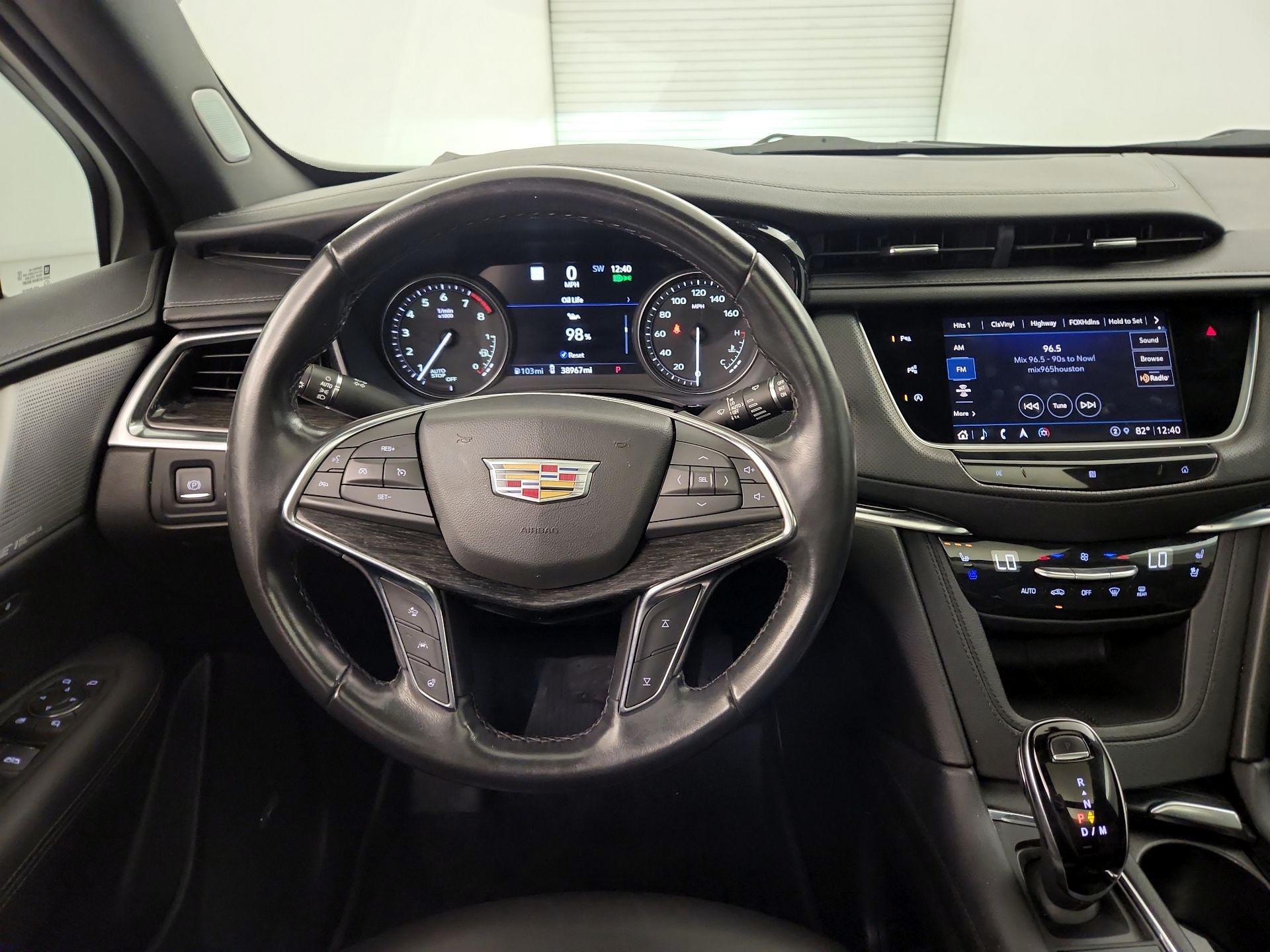 Thumbnail: 2021 Cadillac XT5 - 10