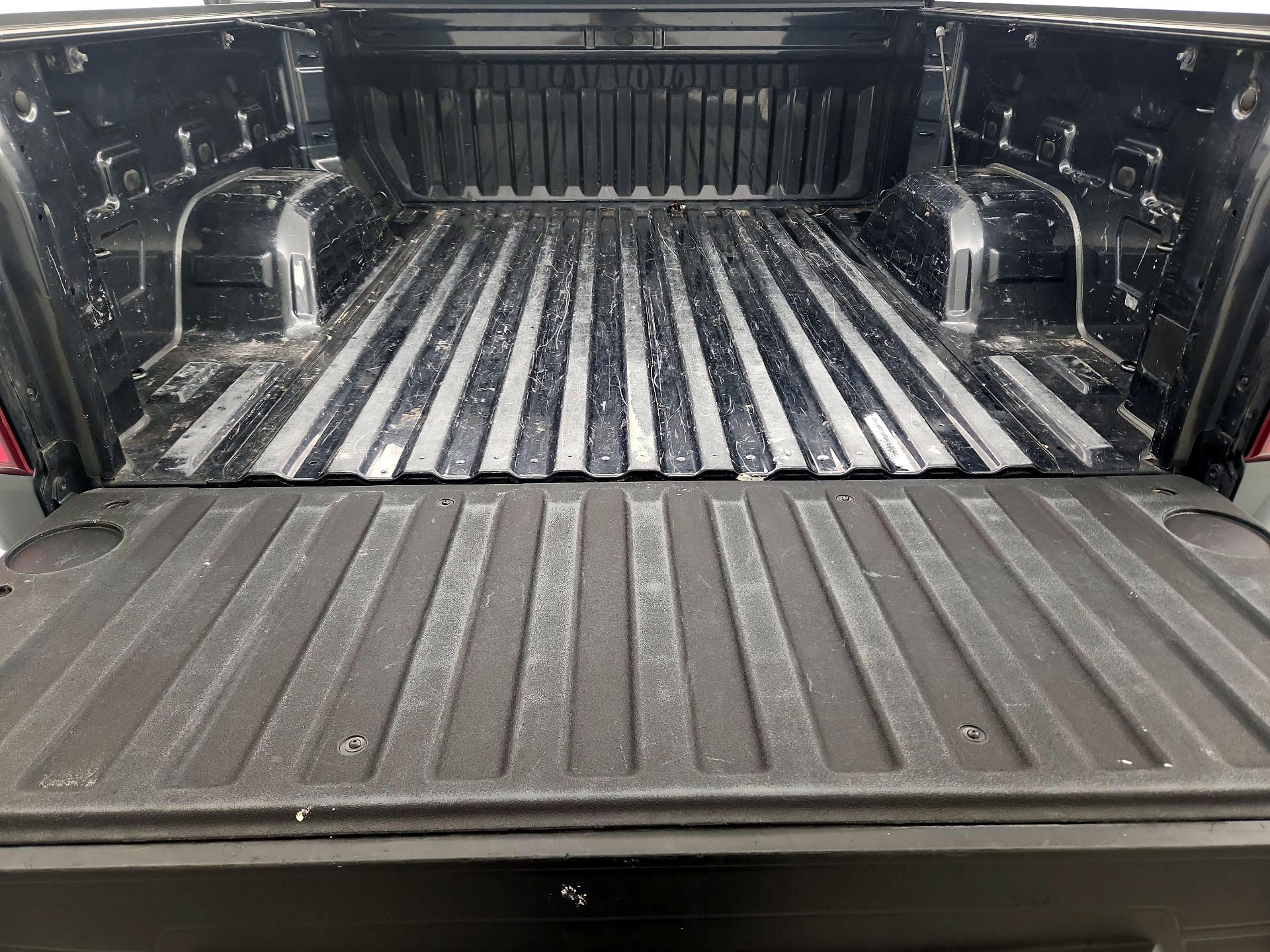 Thumbnail: 2021 Chevrolet Silverado 1500 - 20