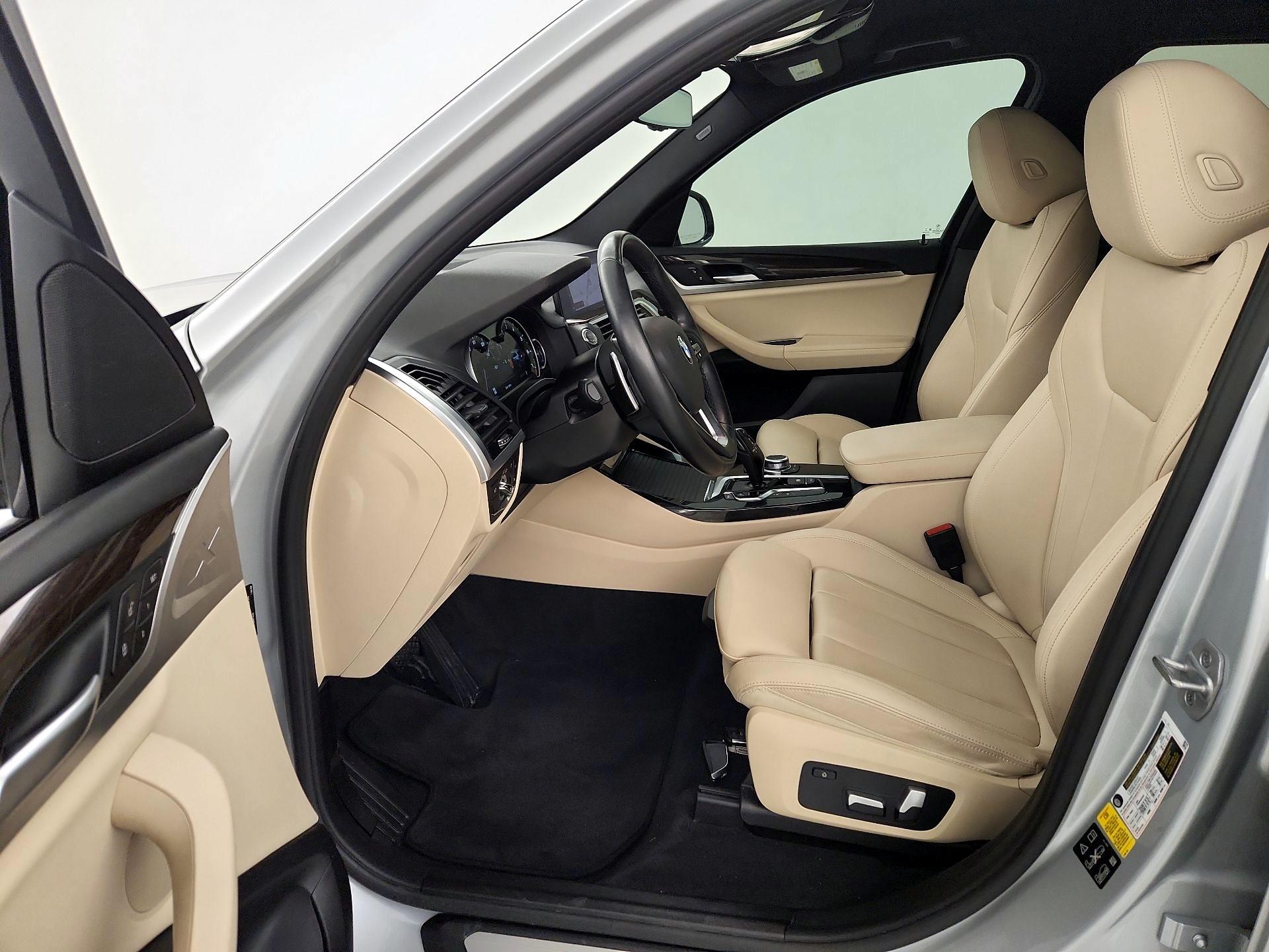 Thumbnail: 2021 BMW X3 - 11