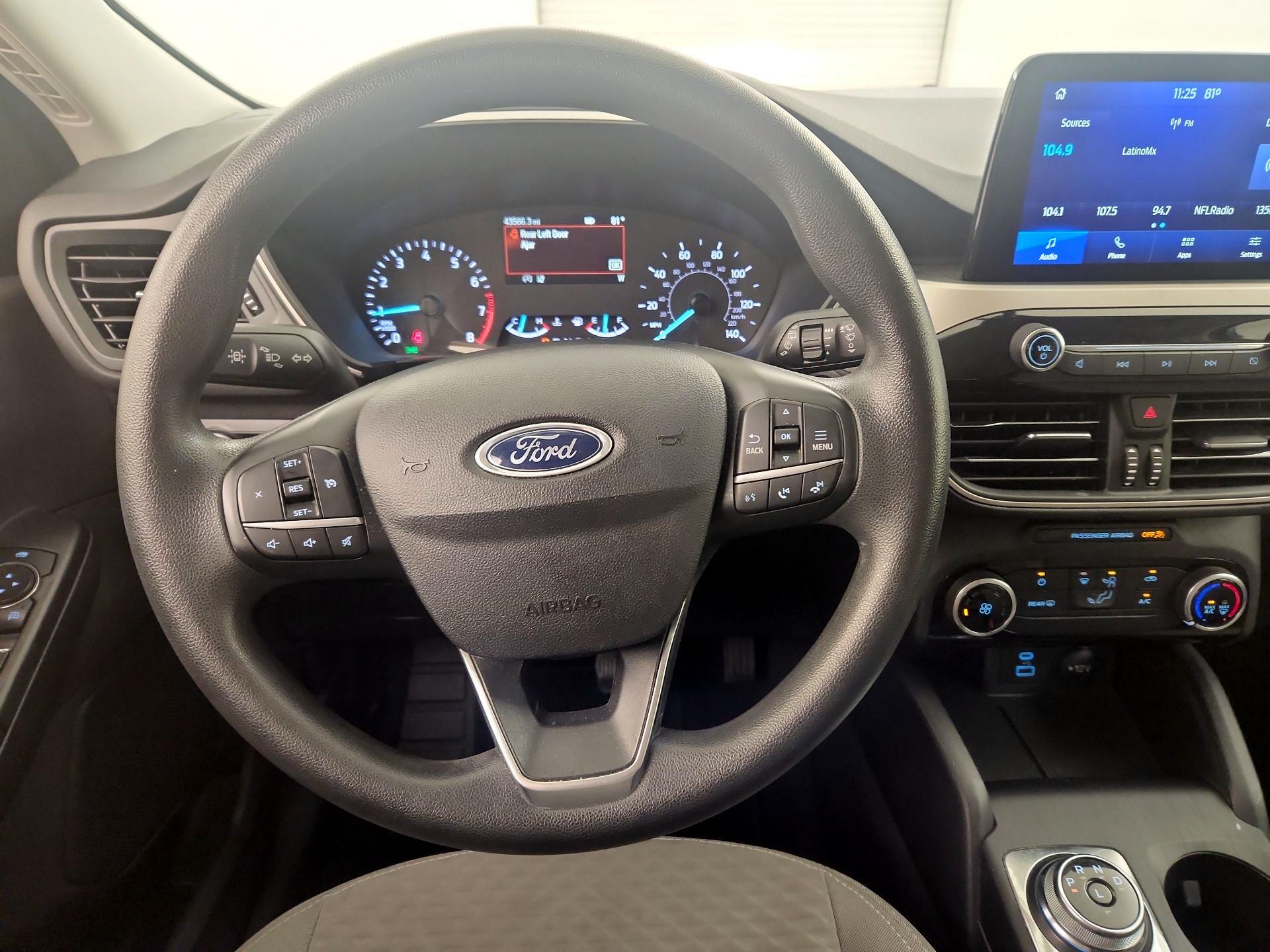 Thumbnail: 2022 Ford Escape - 10