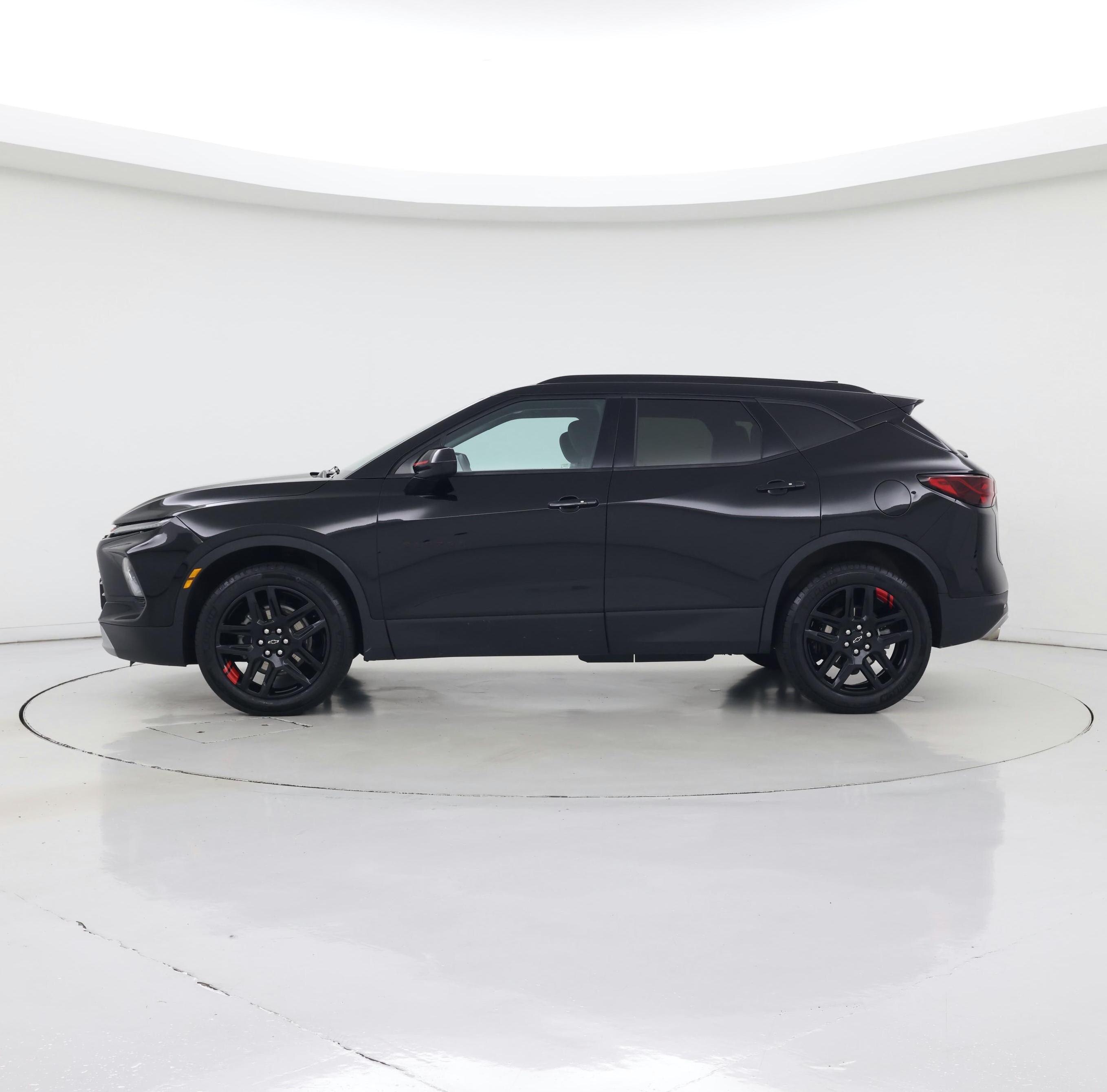 Thumbnail: 2023 Chevrolet Blazer - 3