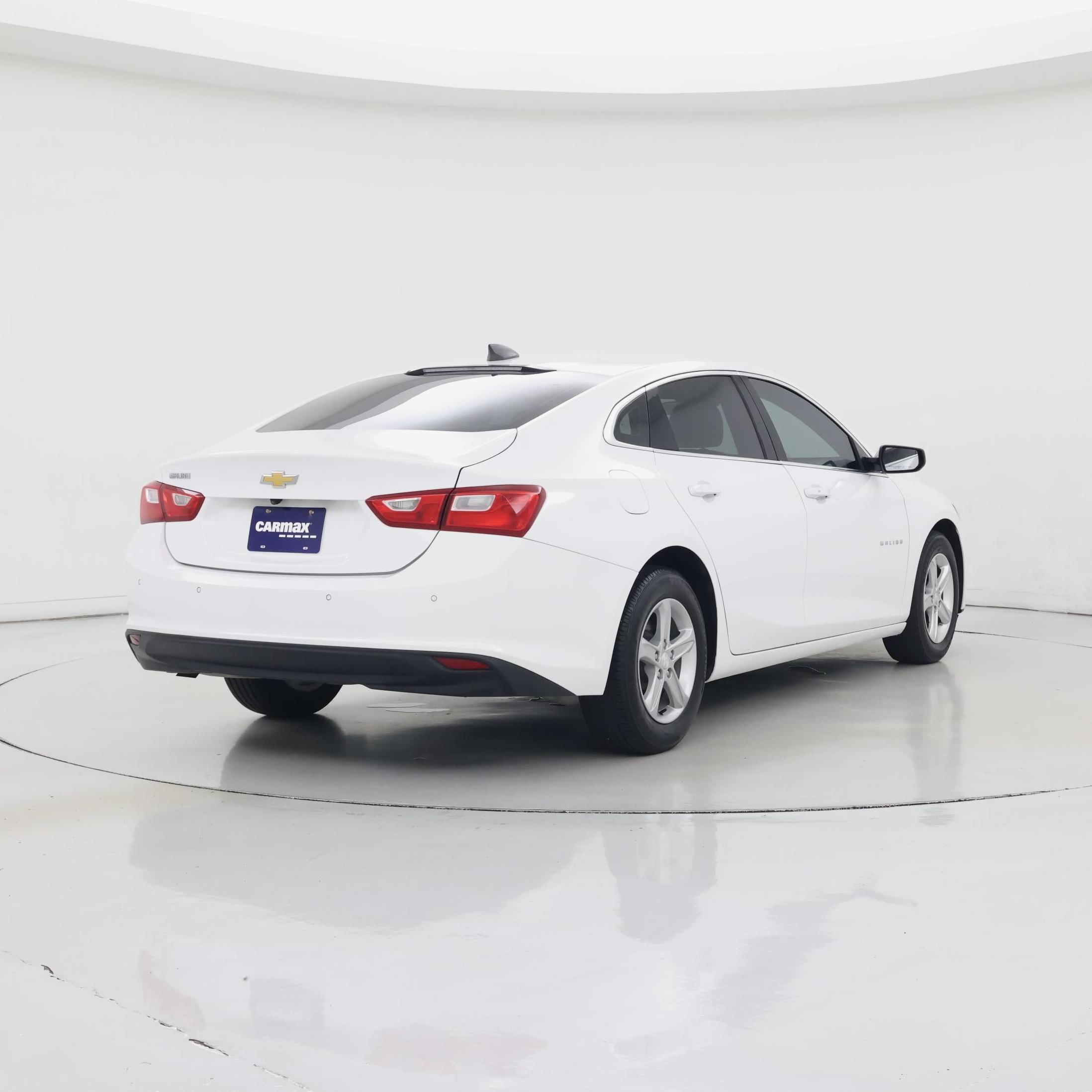Thumbnail: 2019 Chevrolet Malibu - 8