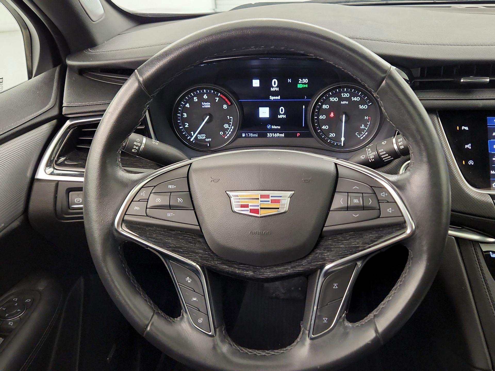 Thumbnail: 2021 Cadillac XT5 - 10