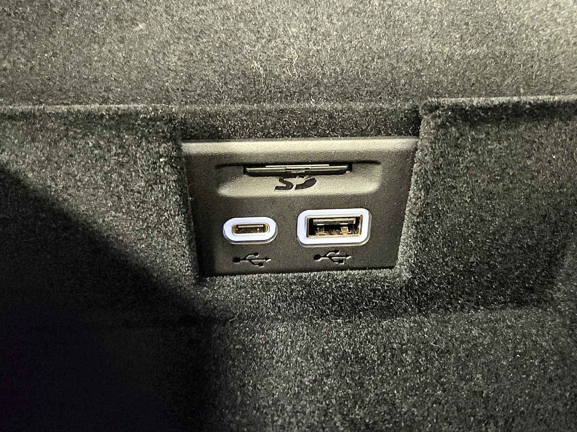 Thumbnail: 2021 Cadillac XT5 - 19