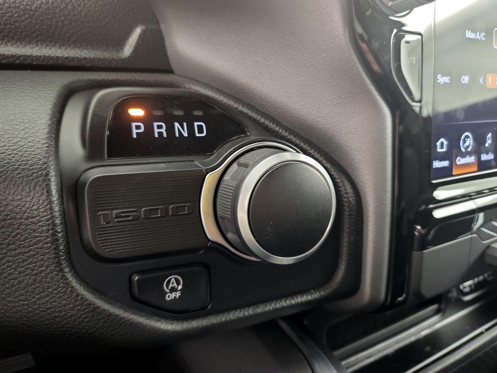 Thumbnail: 2024 RAM 1500 - 18