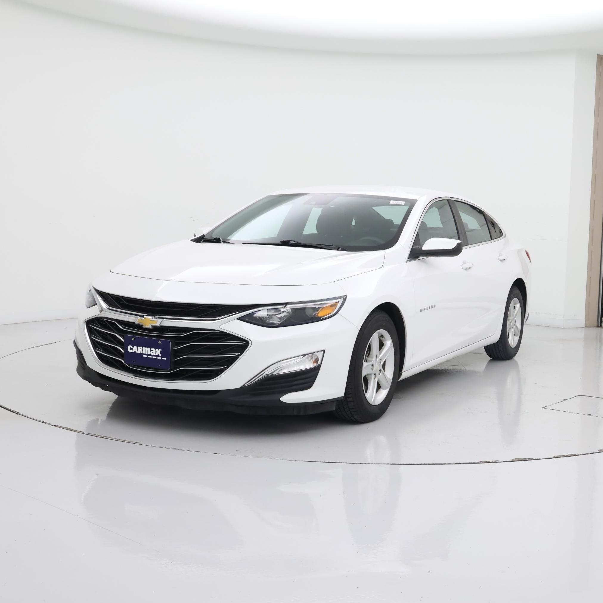 Thumbnail: 2020 Chevrolet Malibu - 4