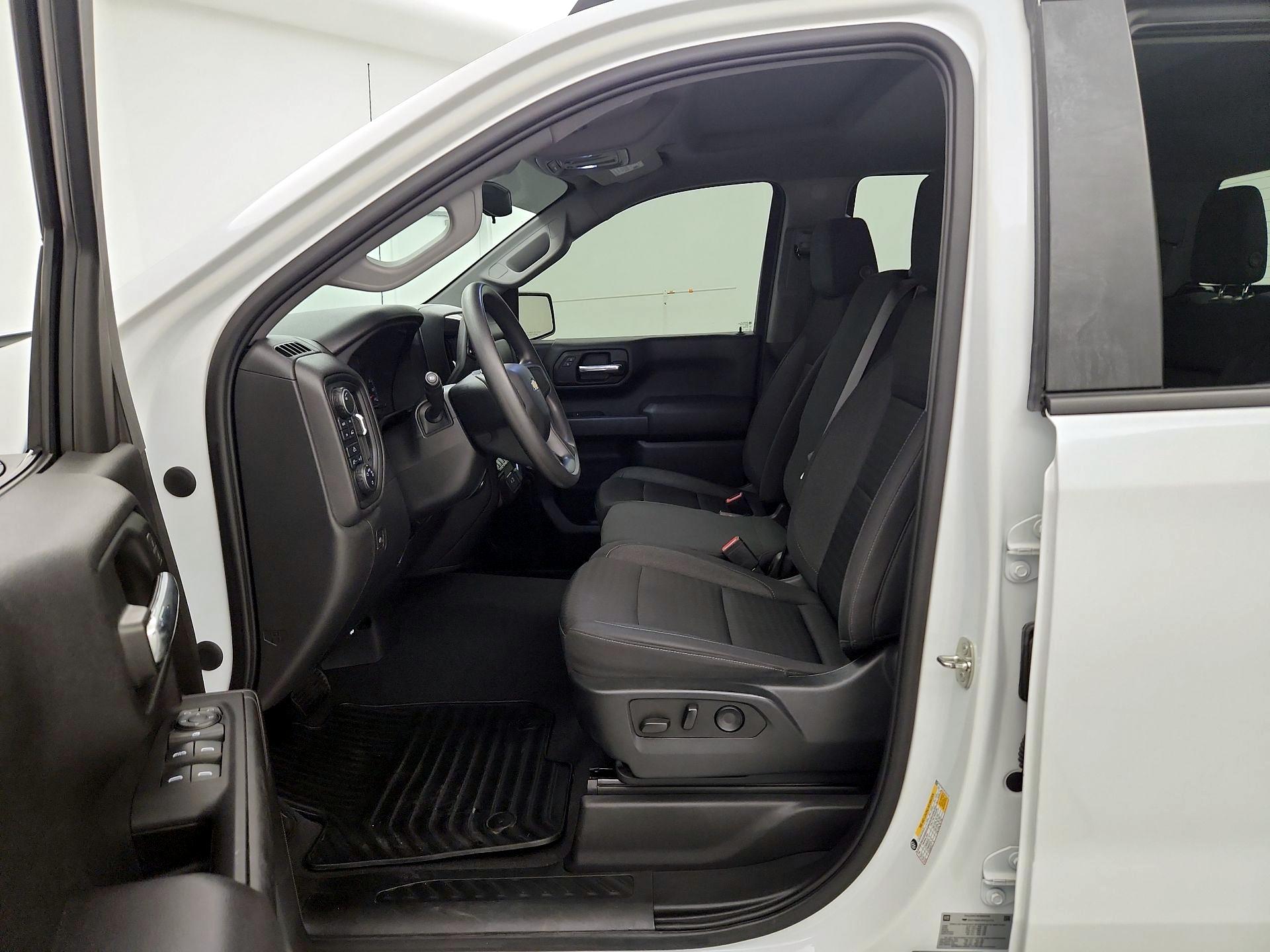 Thumbnail: 2023 Chevrolet Silverado 1500 - 11