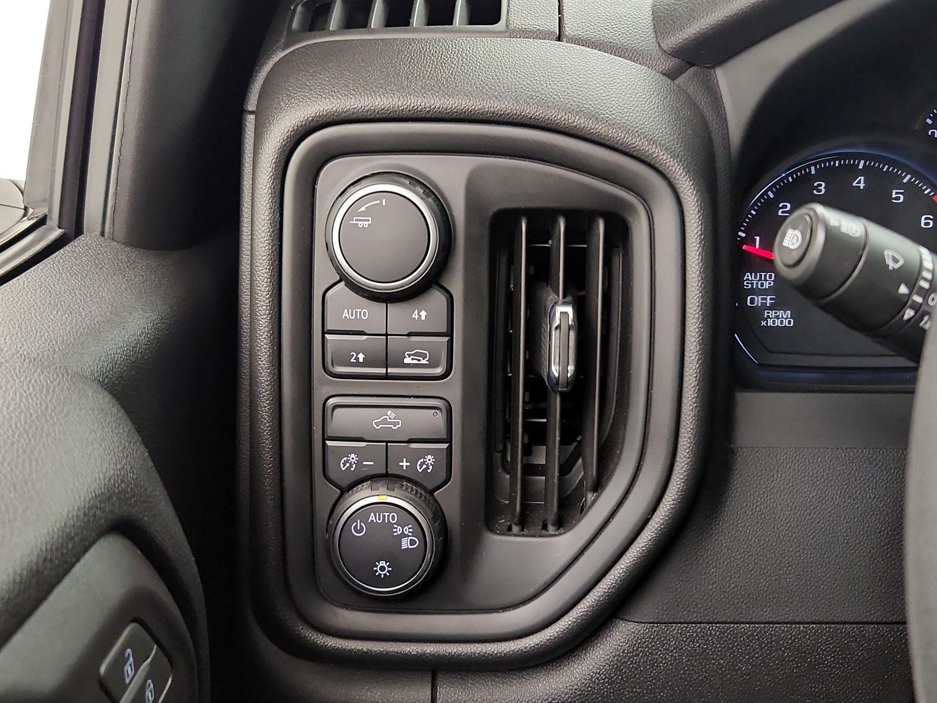 Thumbnail: 2023 Chevrolet Silverado 1500 - 13