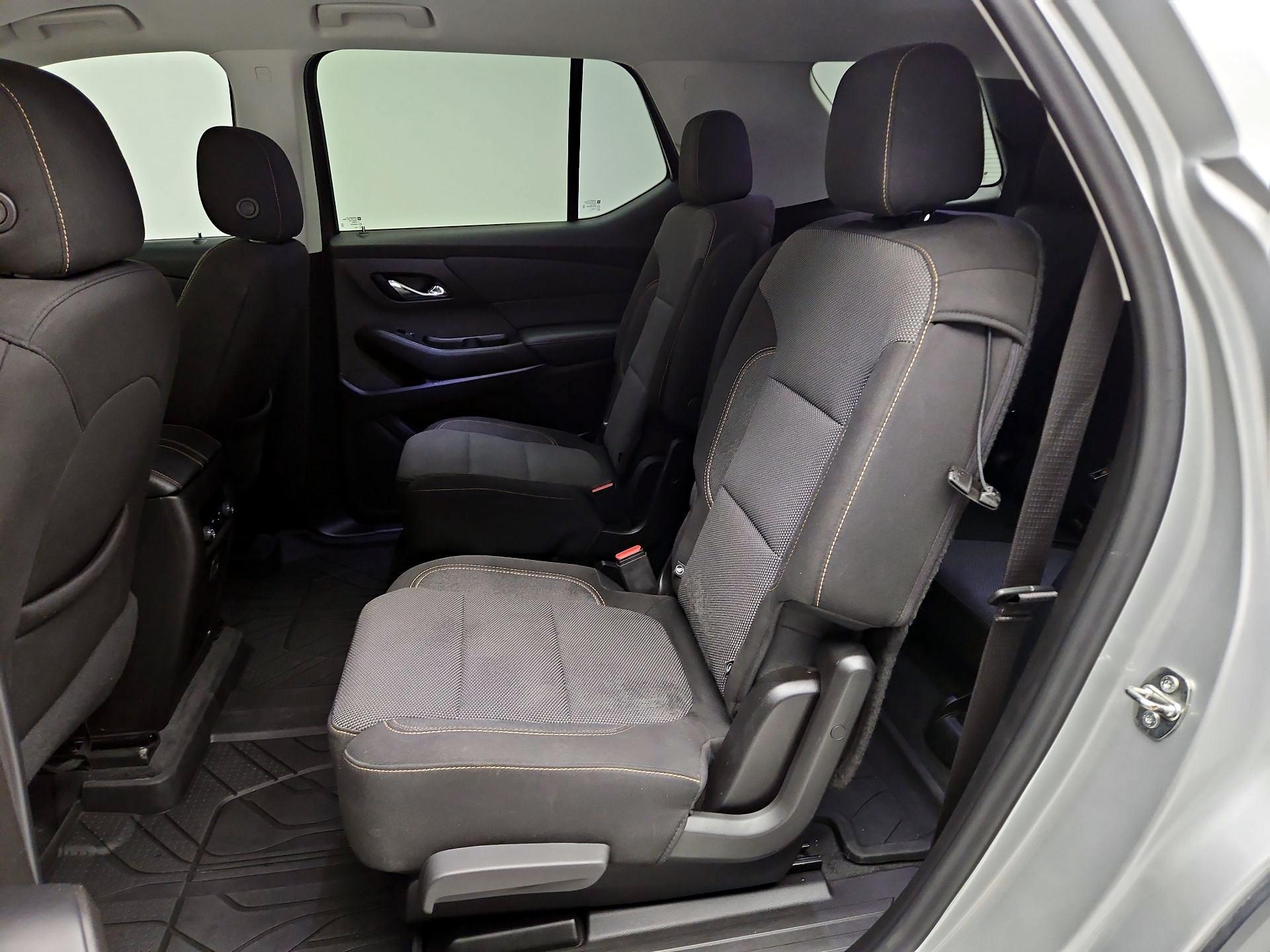 Thumbnail: 2021 Chevrolet Traverse - 19
