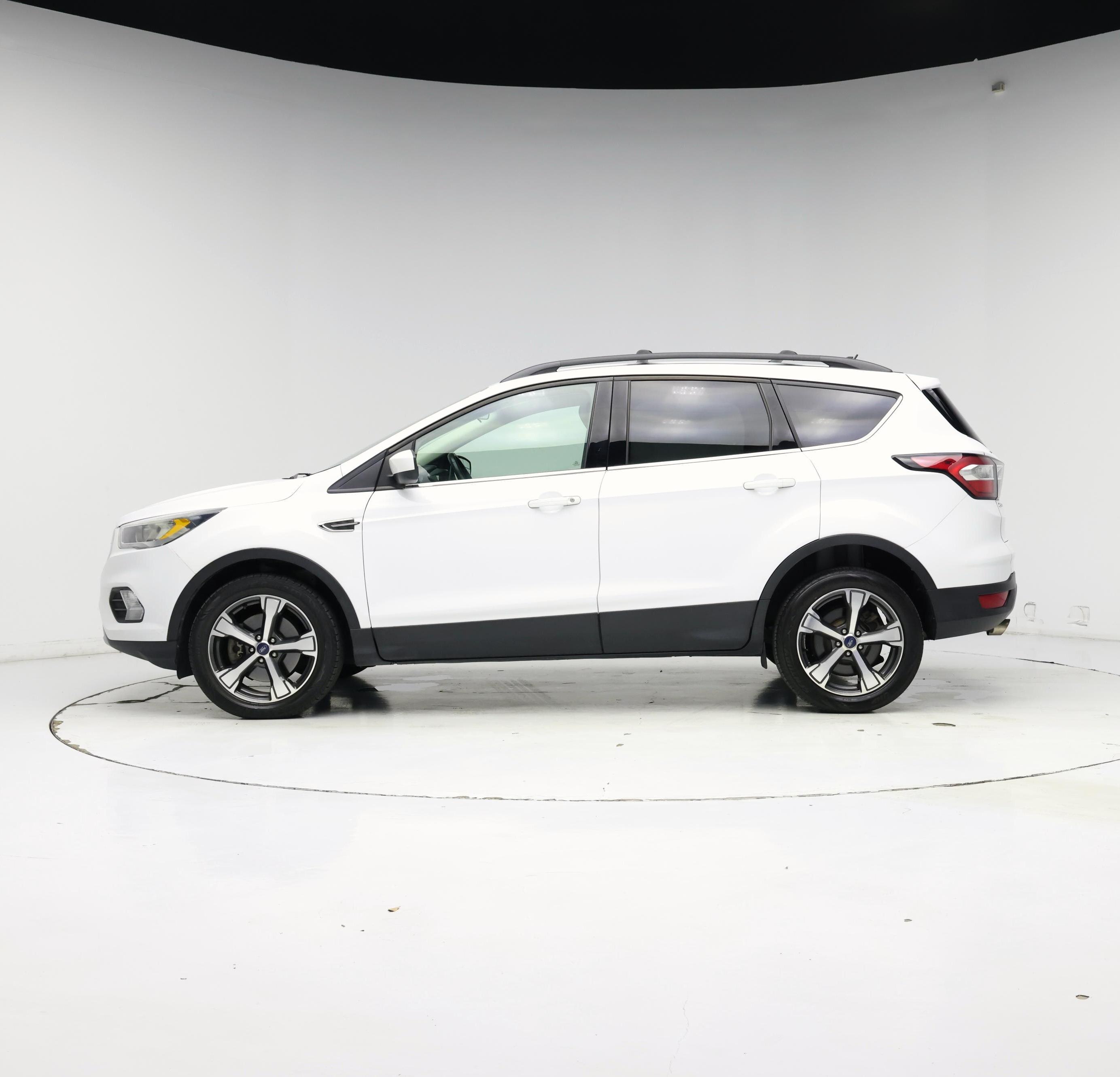 Thumbnail: 2018 Ford Escape - 3