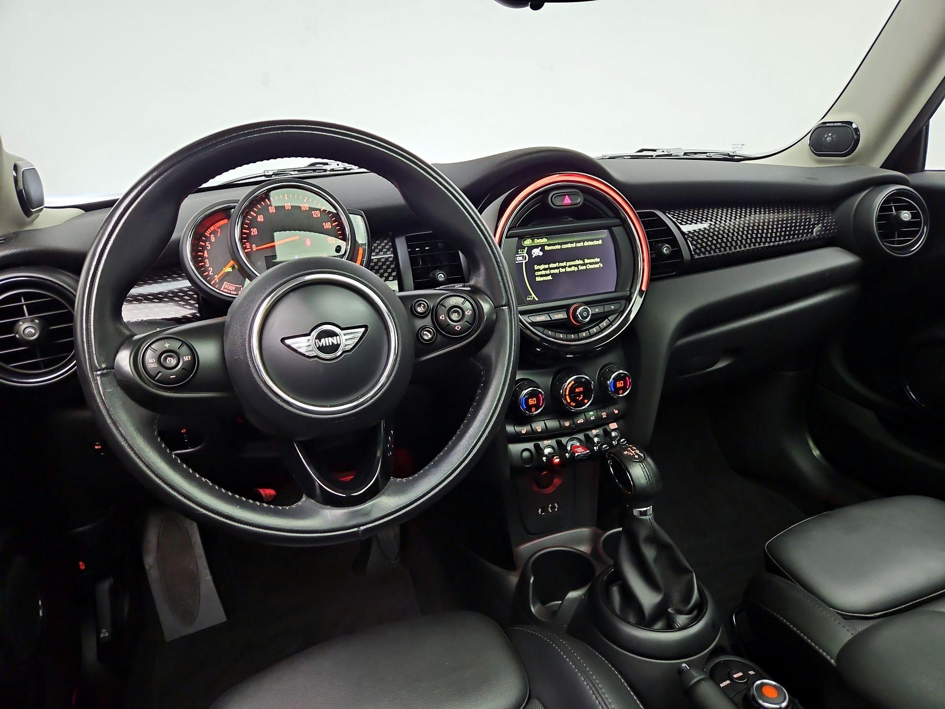 Thumbnail: 2018 MINI Cooper Hardtop - 9