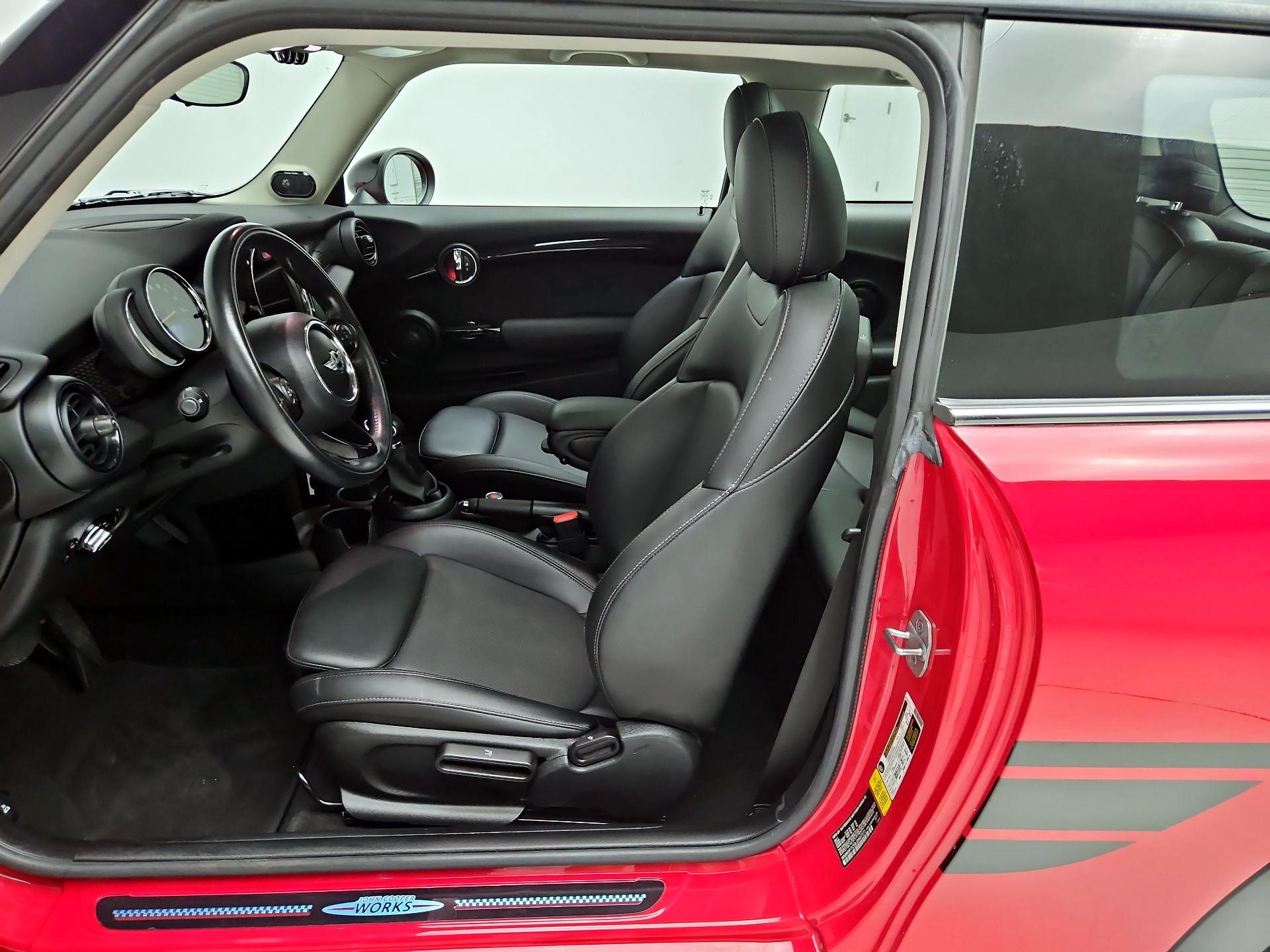 Thumbnail: 2018 MINI Cooper Hardtop - 11