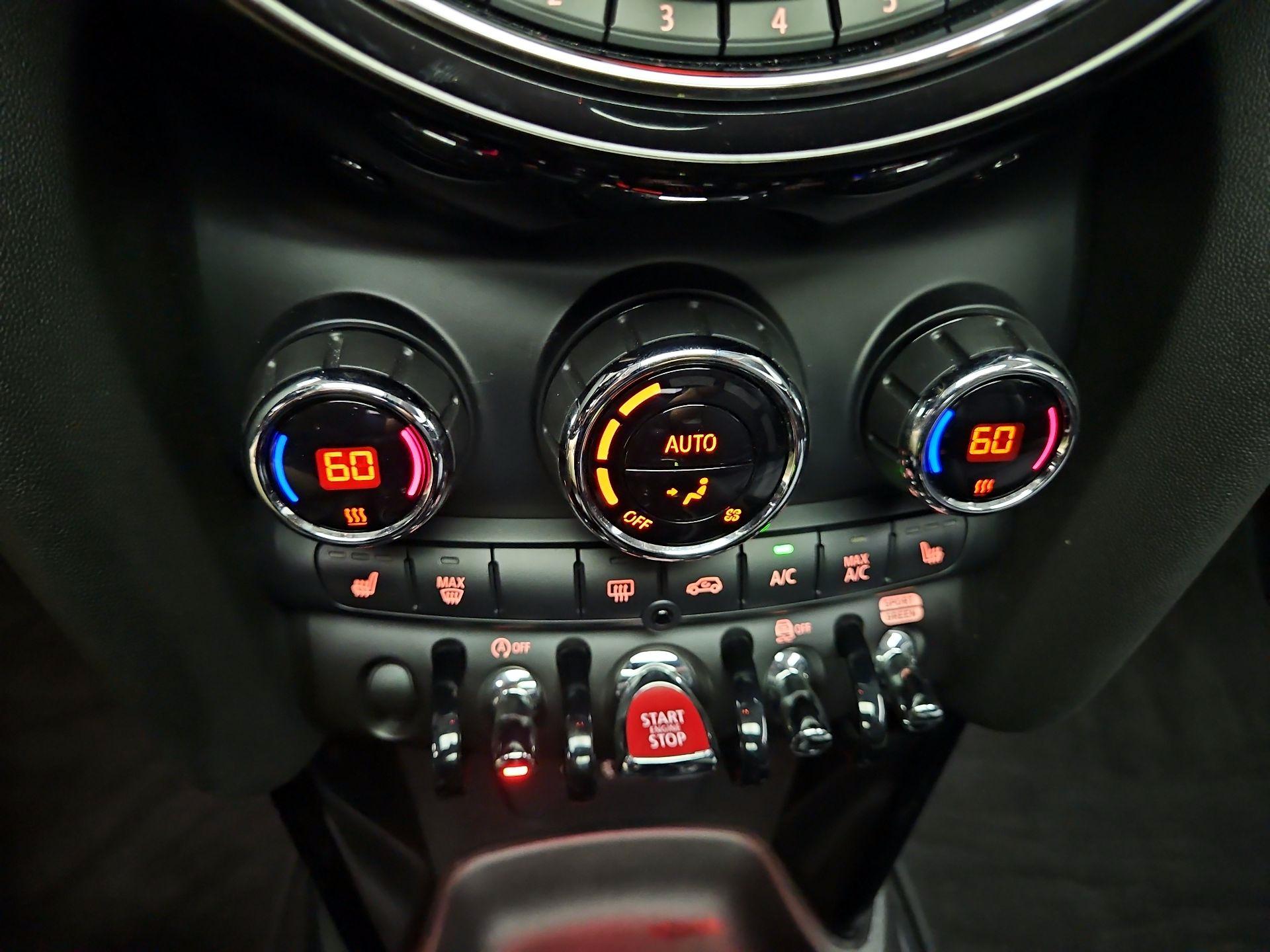 Thumbnail: 2018 MINI Cooper Hardtop - 16
