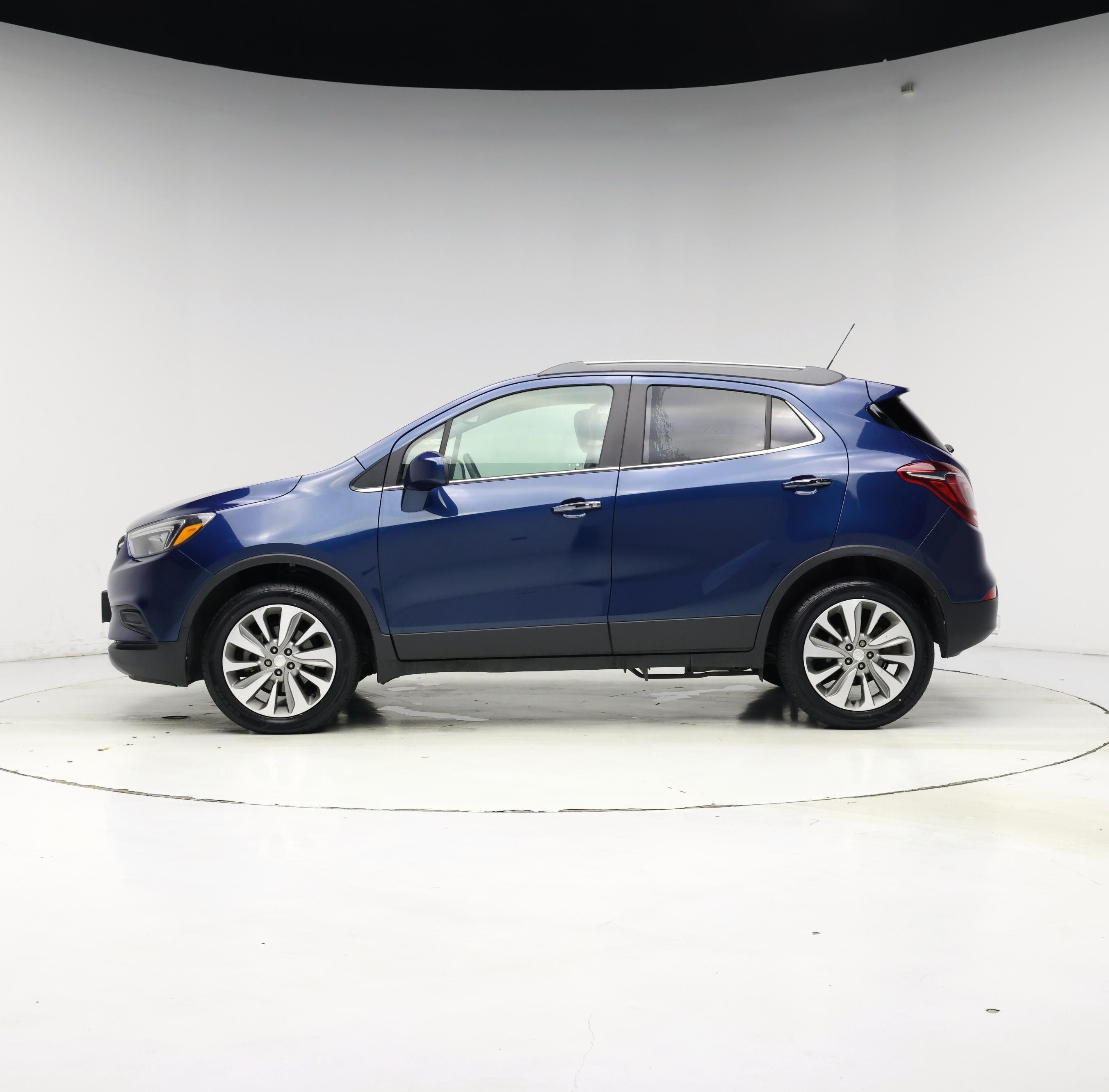 Thumbnail: 2020 Buick Encore - 3