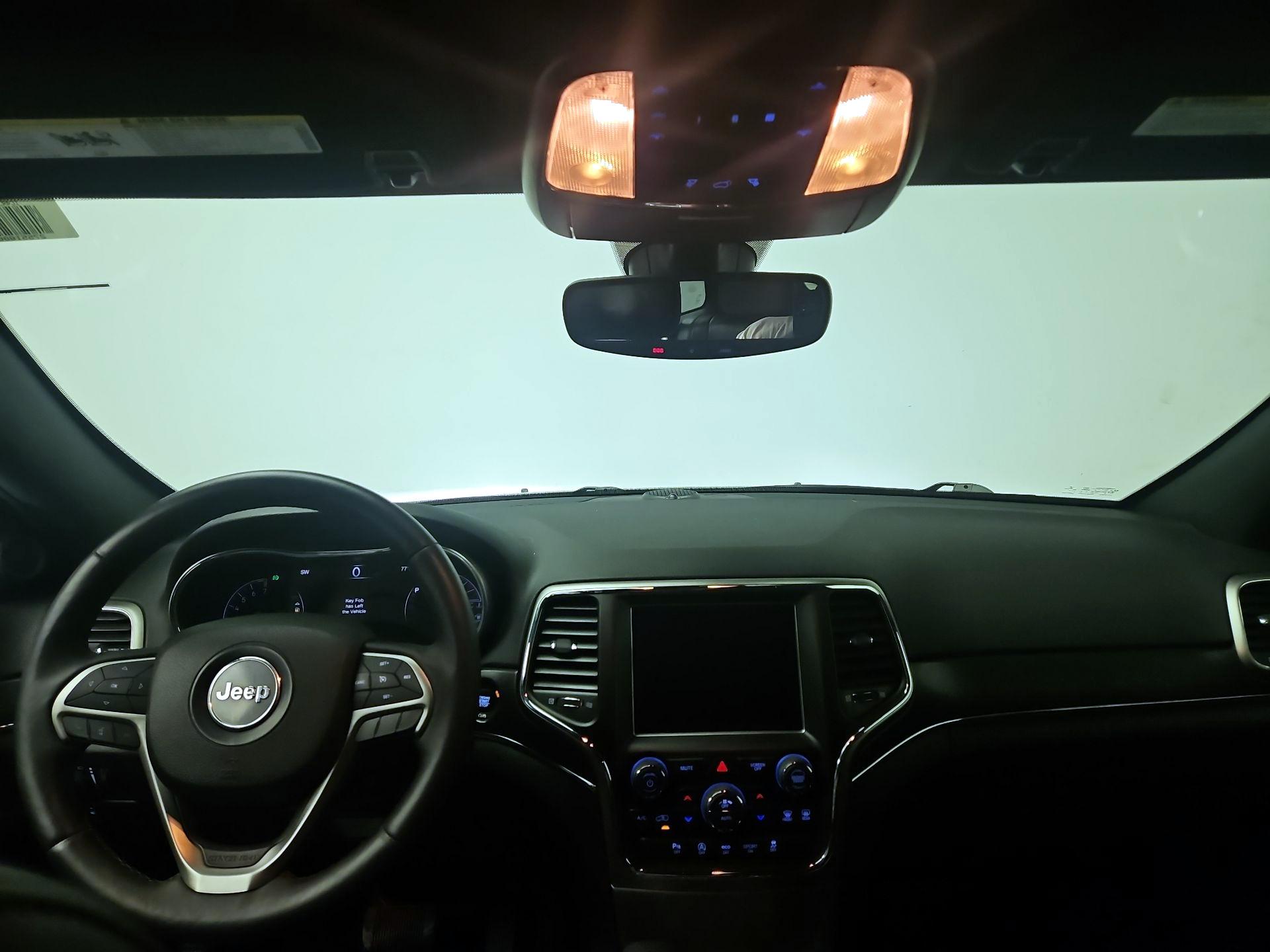 Thumbnail: 2018 Jeep Grand Cherokee - 9