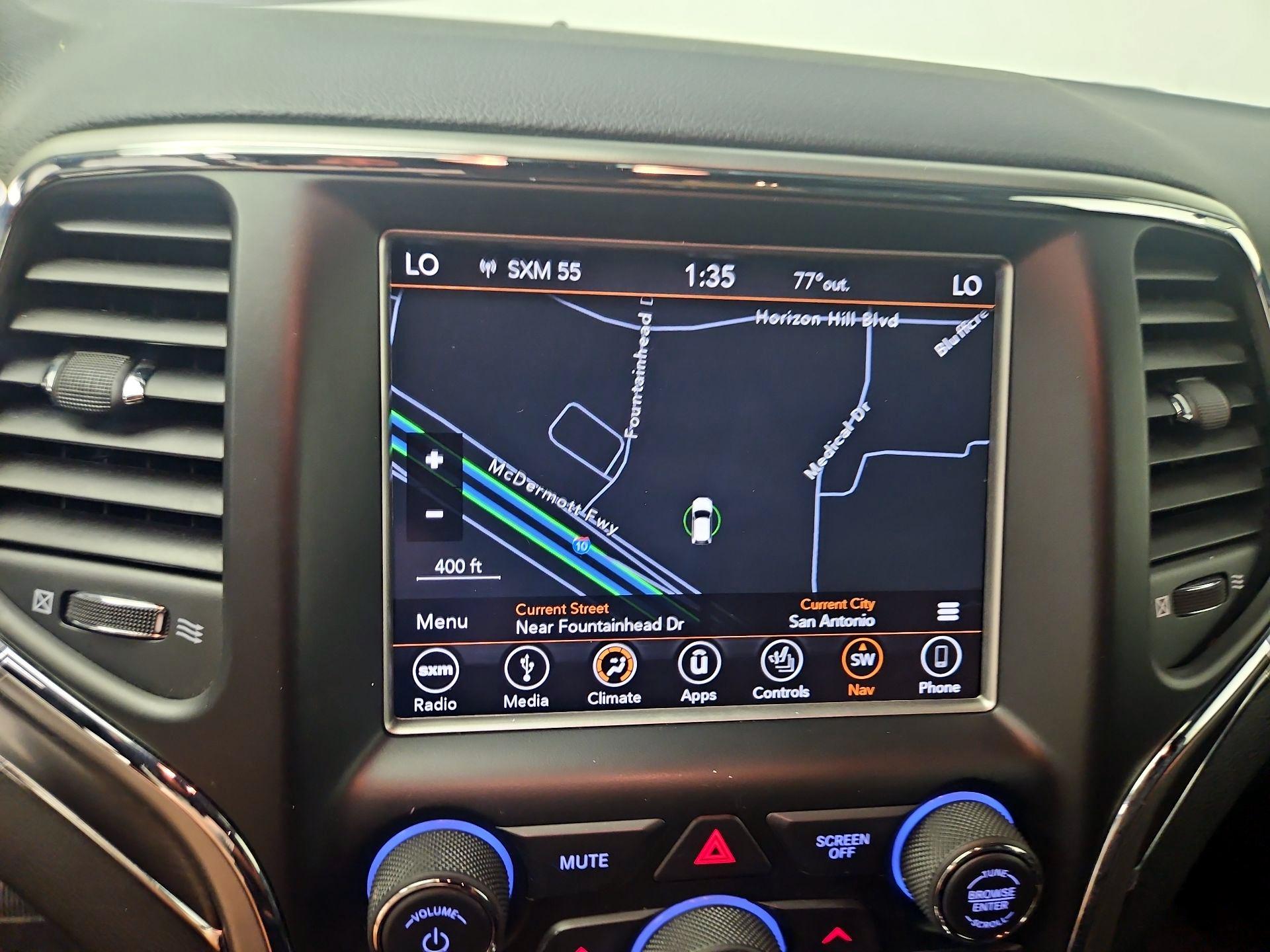 Thumbnail: 2018 Jeep Grand Cherokee - 14