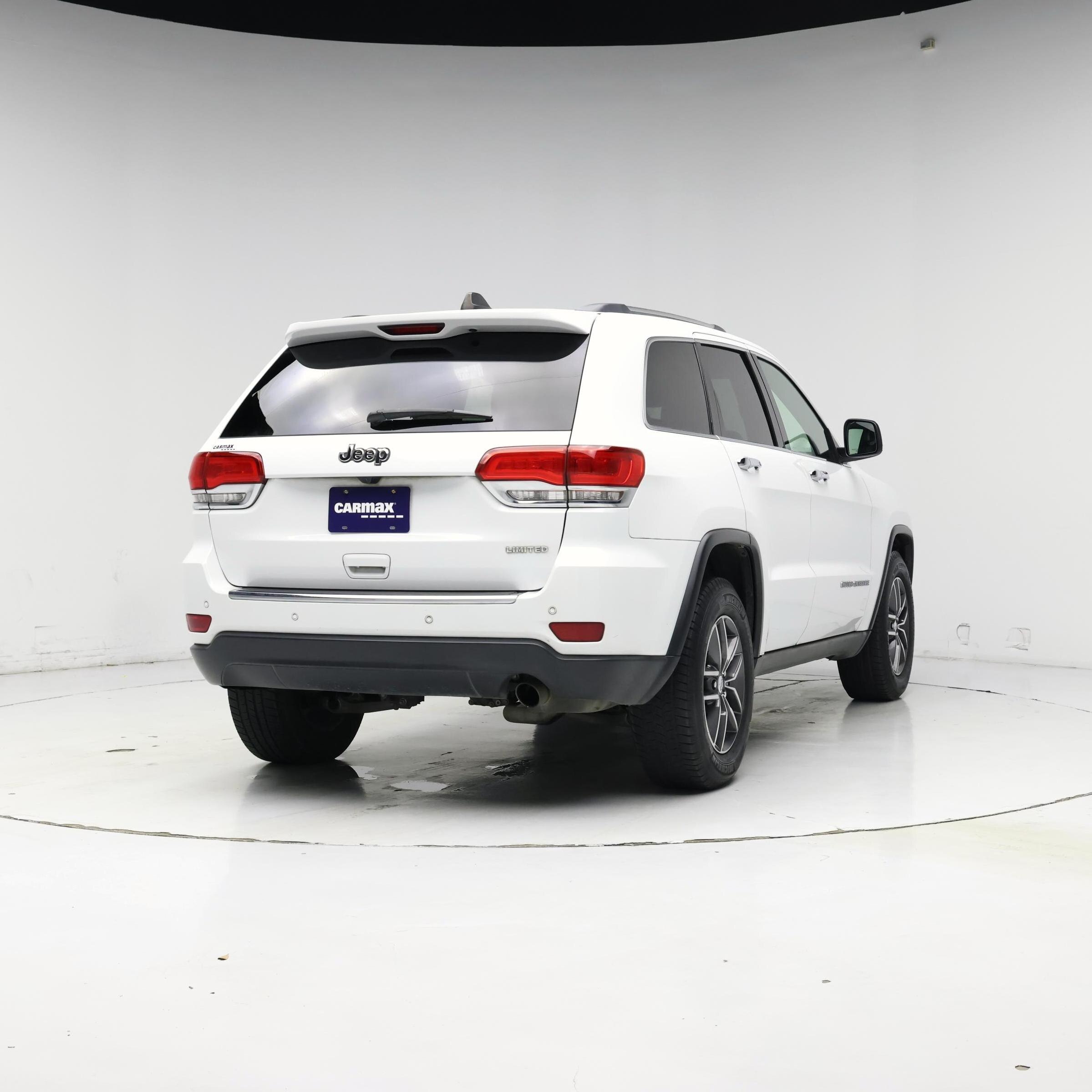 Thumbnail: 2018 Jeep Grand Cherokee - 8
