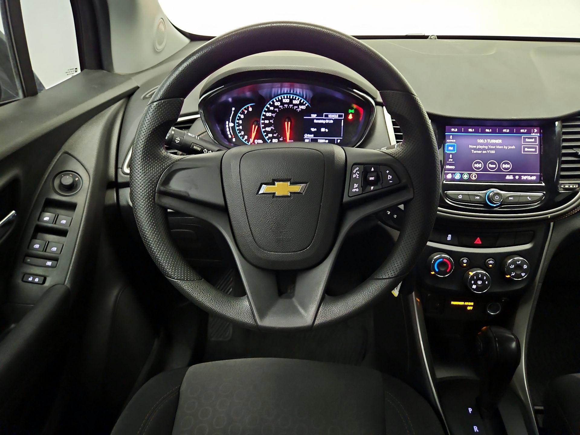 Thumbnail: 2020 Chevrolet Trax - 10