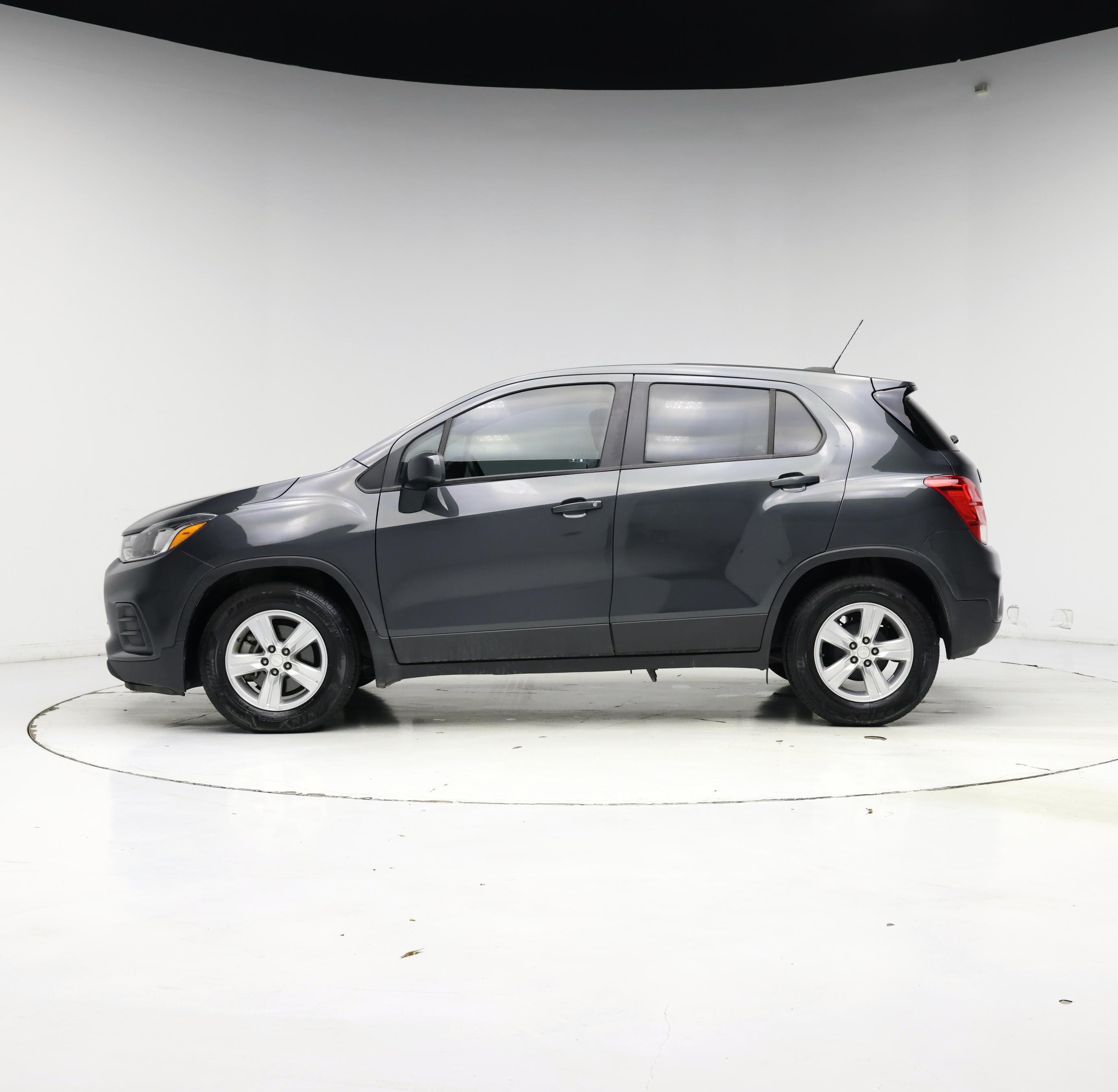 Thumbnail: 2020 Chevrolet Trax - 3