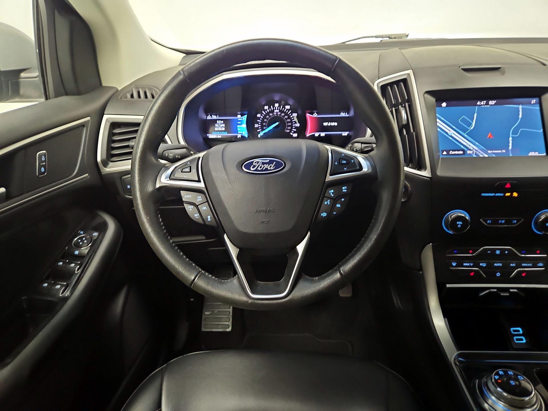 Thumbnail: 2019 Ford Edge - 10