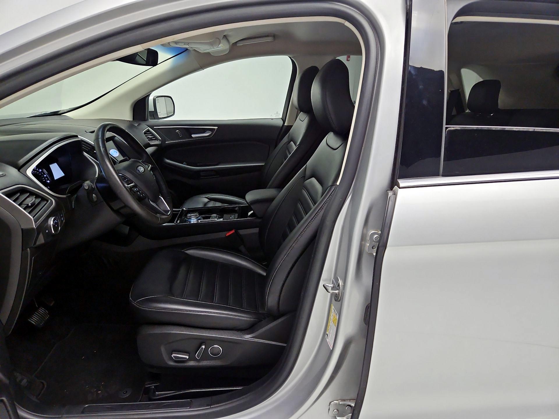 Thumbnail: 2019 Ford Edge - 11
