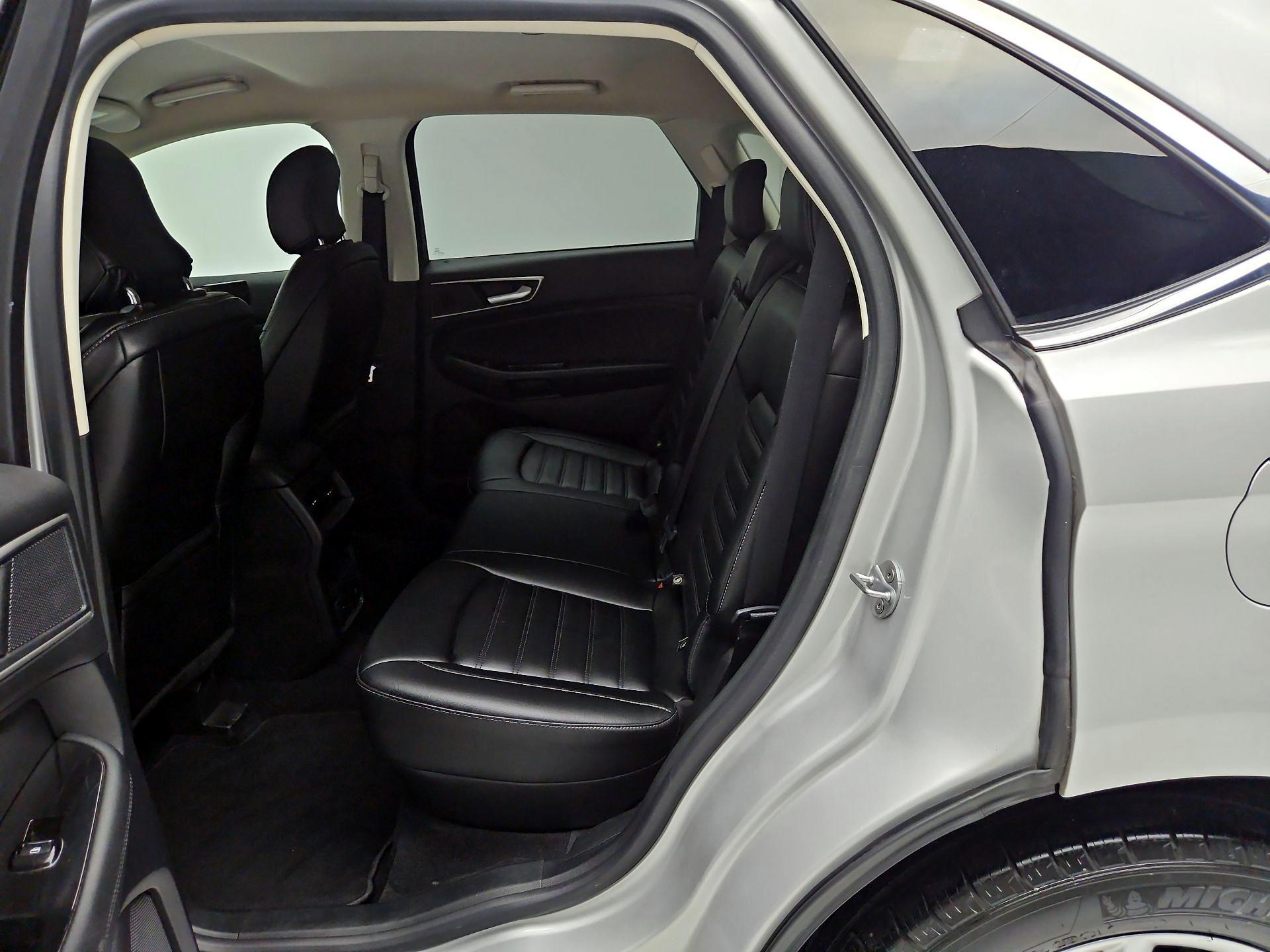Thumbnail: 2019 Ford Edge - 20