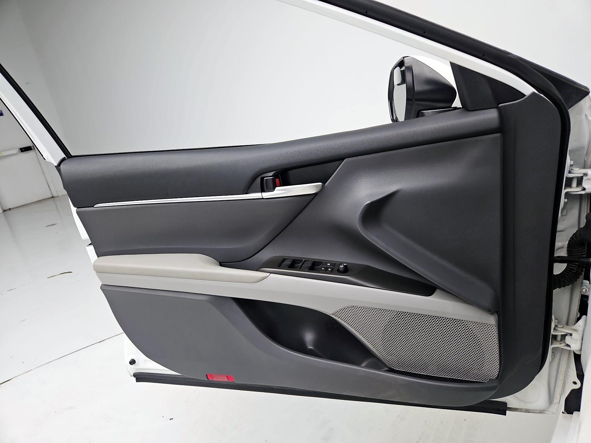 Thumbnail: 2024 Toyota Camry - 12