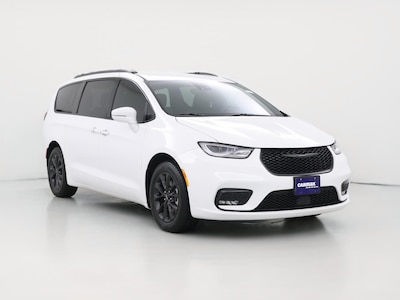 White 2021 Chrysler Pacifica Touring L