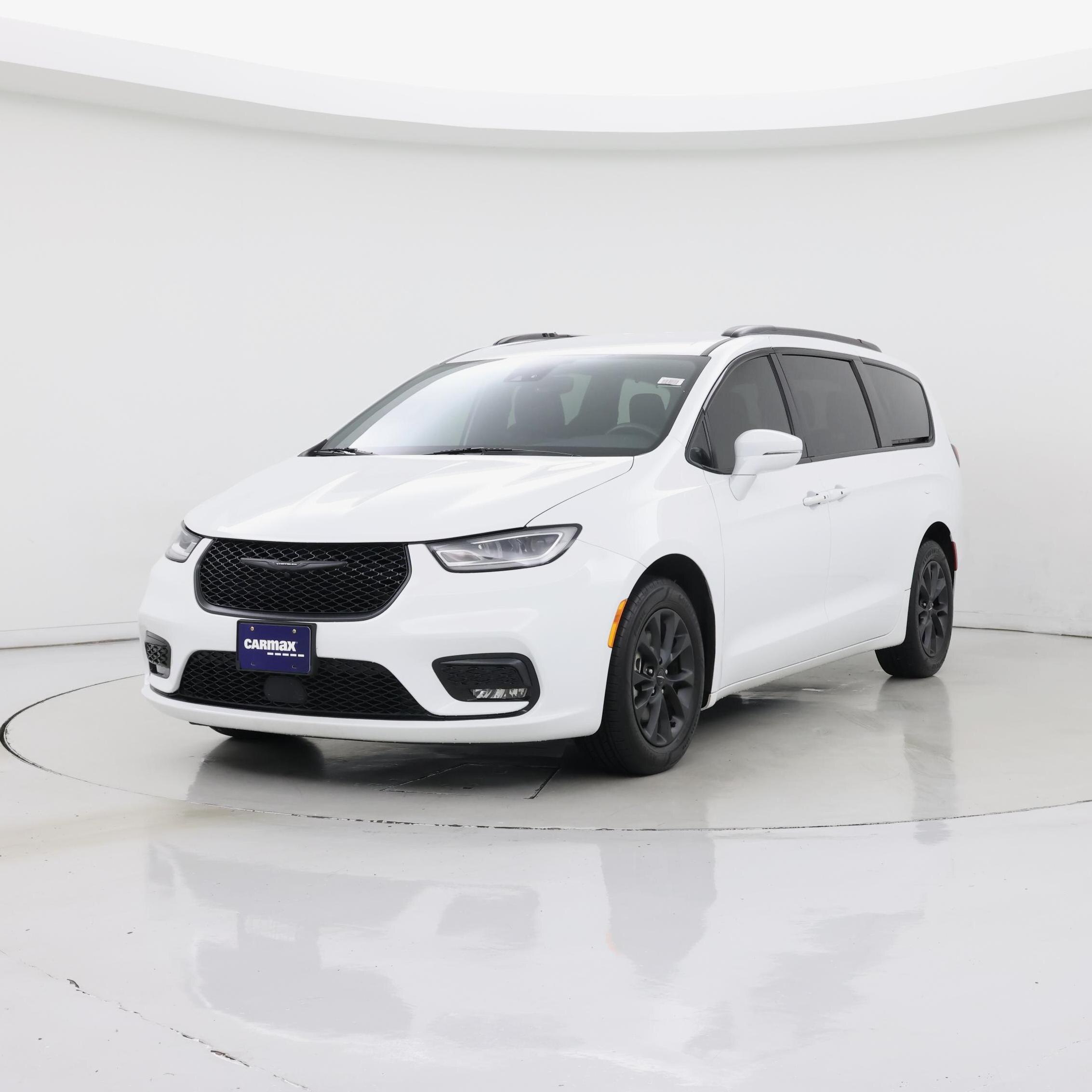 Thumbnail: 2021 Chrysler Pacifica - 4