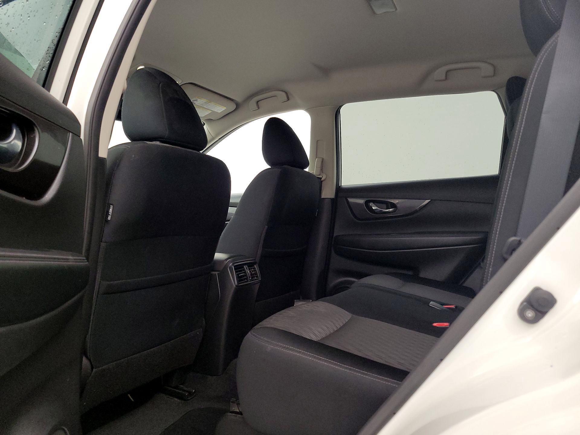 Thumbnail: 2020 Nissan Rogue - 19
