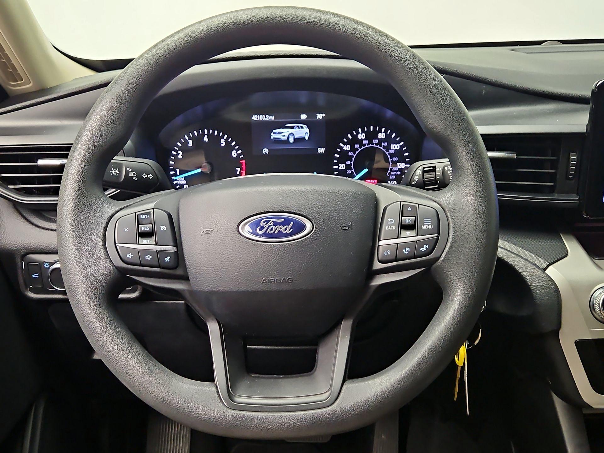 Thumbnail: 2021 Ford Explorer - 10