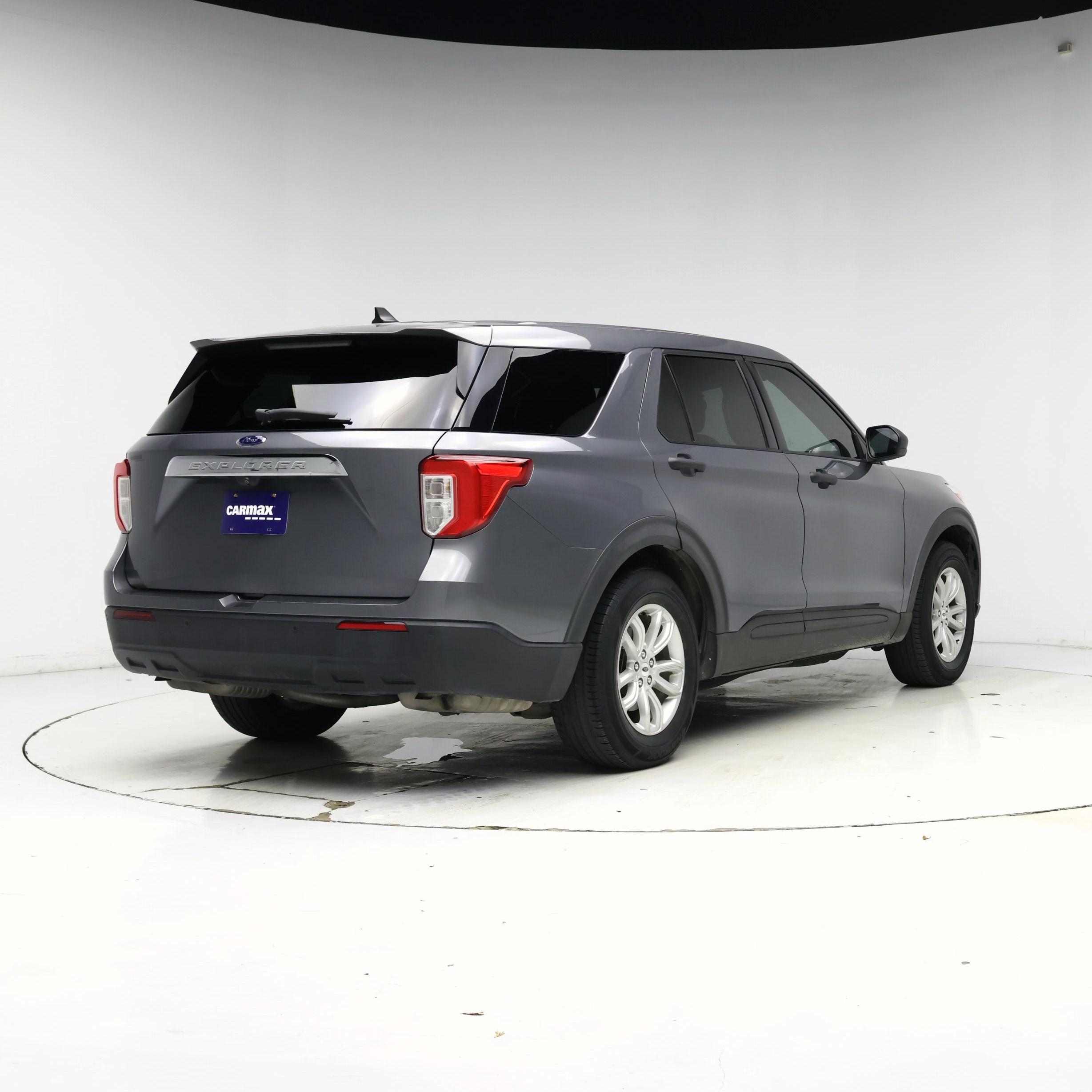 Thumbnail: 2021 Ford Explorer - 8