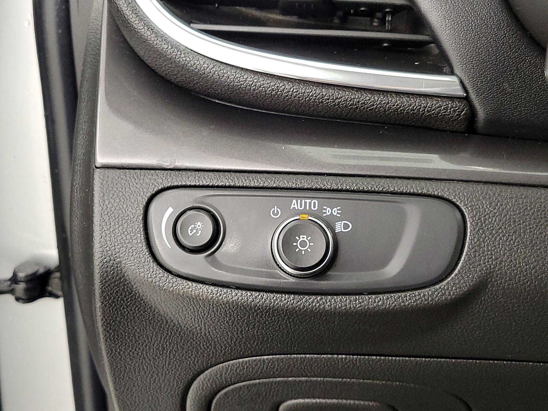 Thumbnail: 2020 Buick Encore - 13