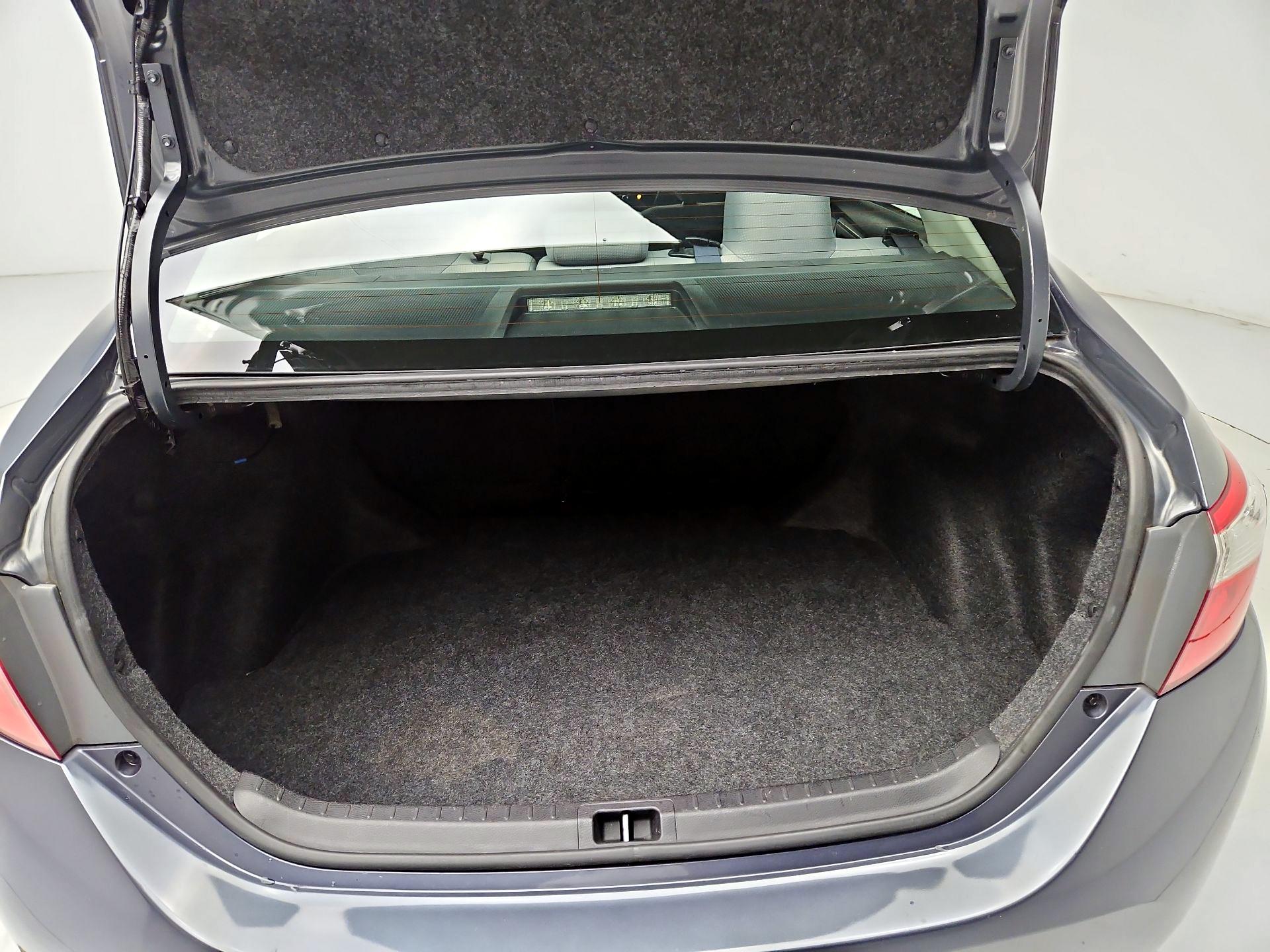 Thumbnail: 2014 Toyota Corolla - 19
