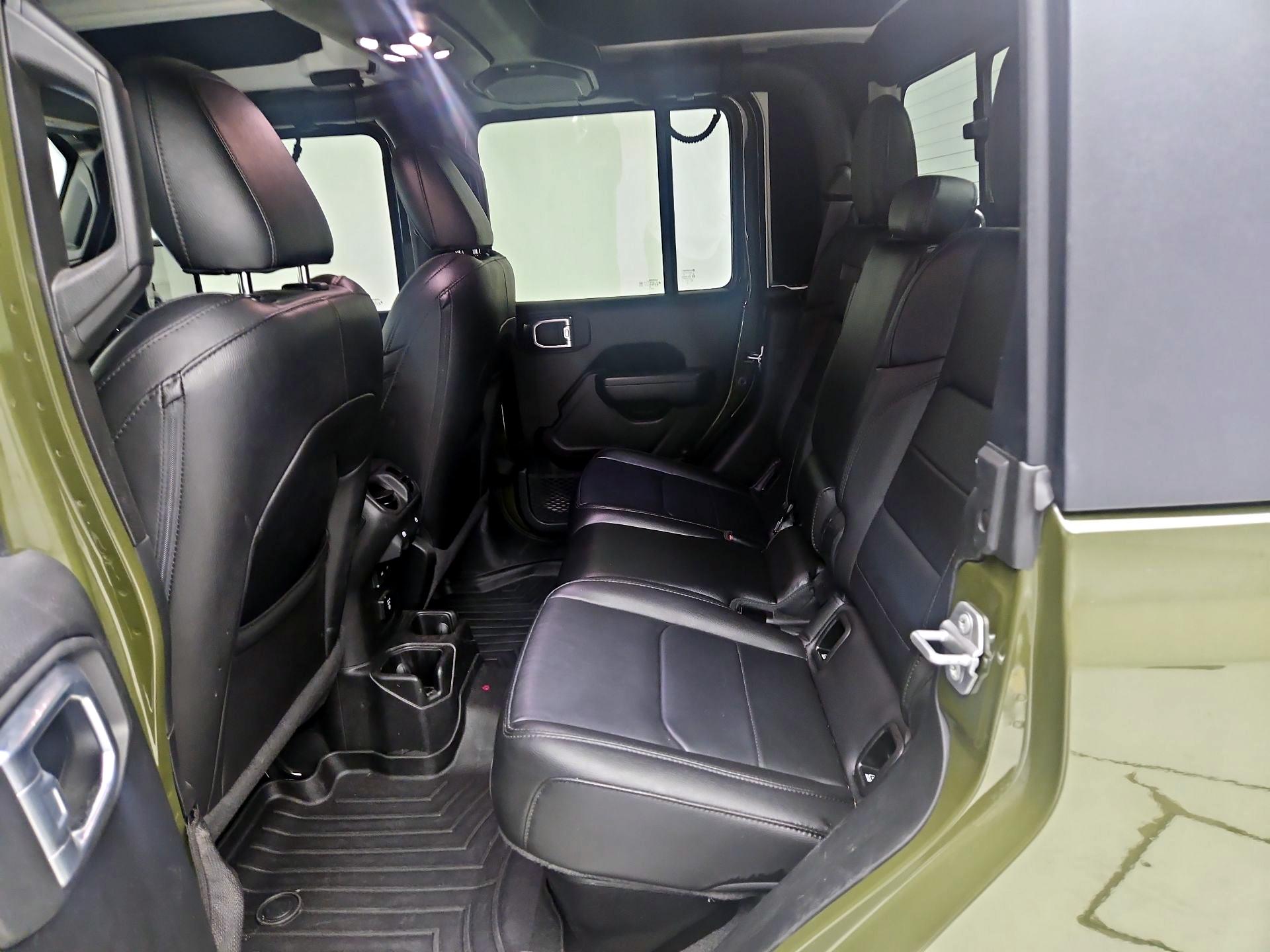 Thumbnail: 2021 Jeep Gladiator - 20