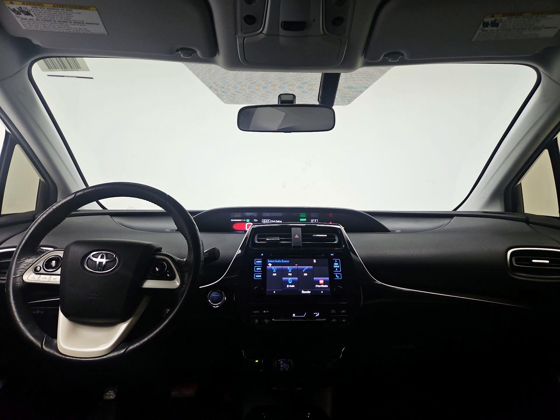 Thumbnail: 2016 Toyota Prius - 9