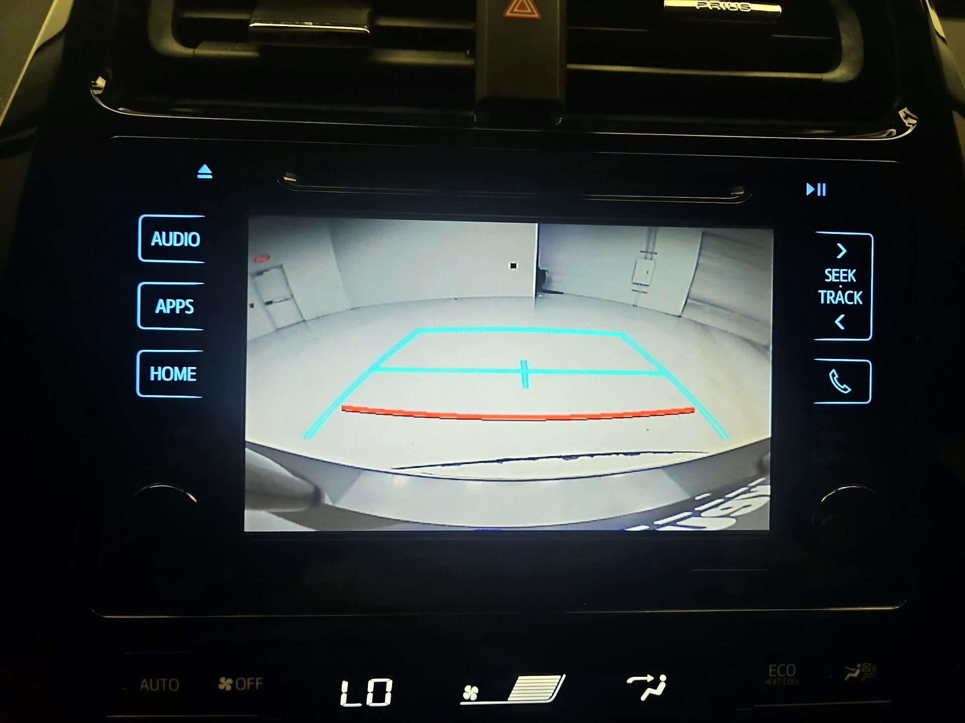 Thumbnail: 2016 Toyota Prius - 14
