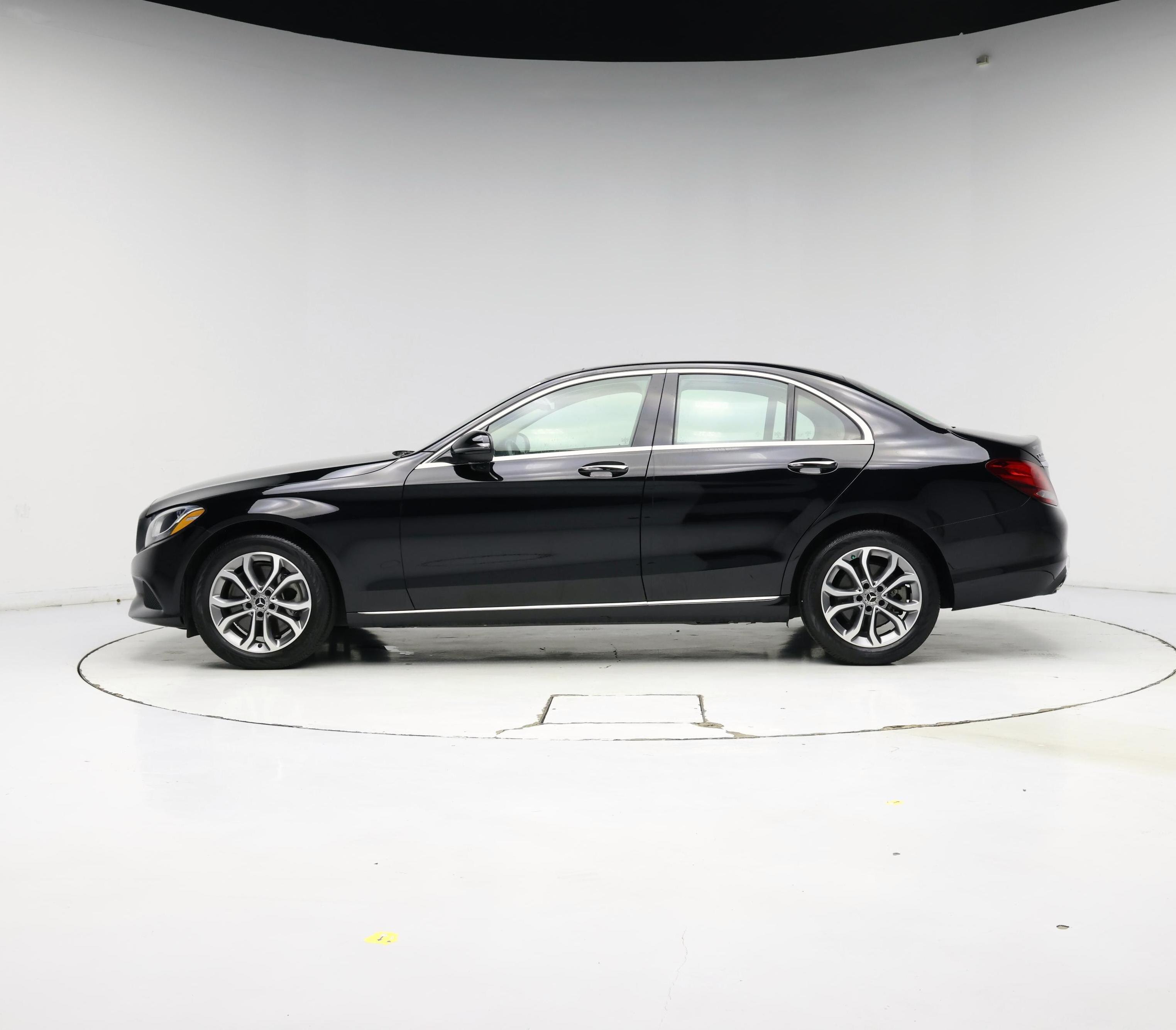 Thumbnail: 2017 Mercedes-Benz C-Class - 3