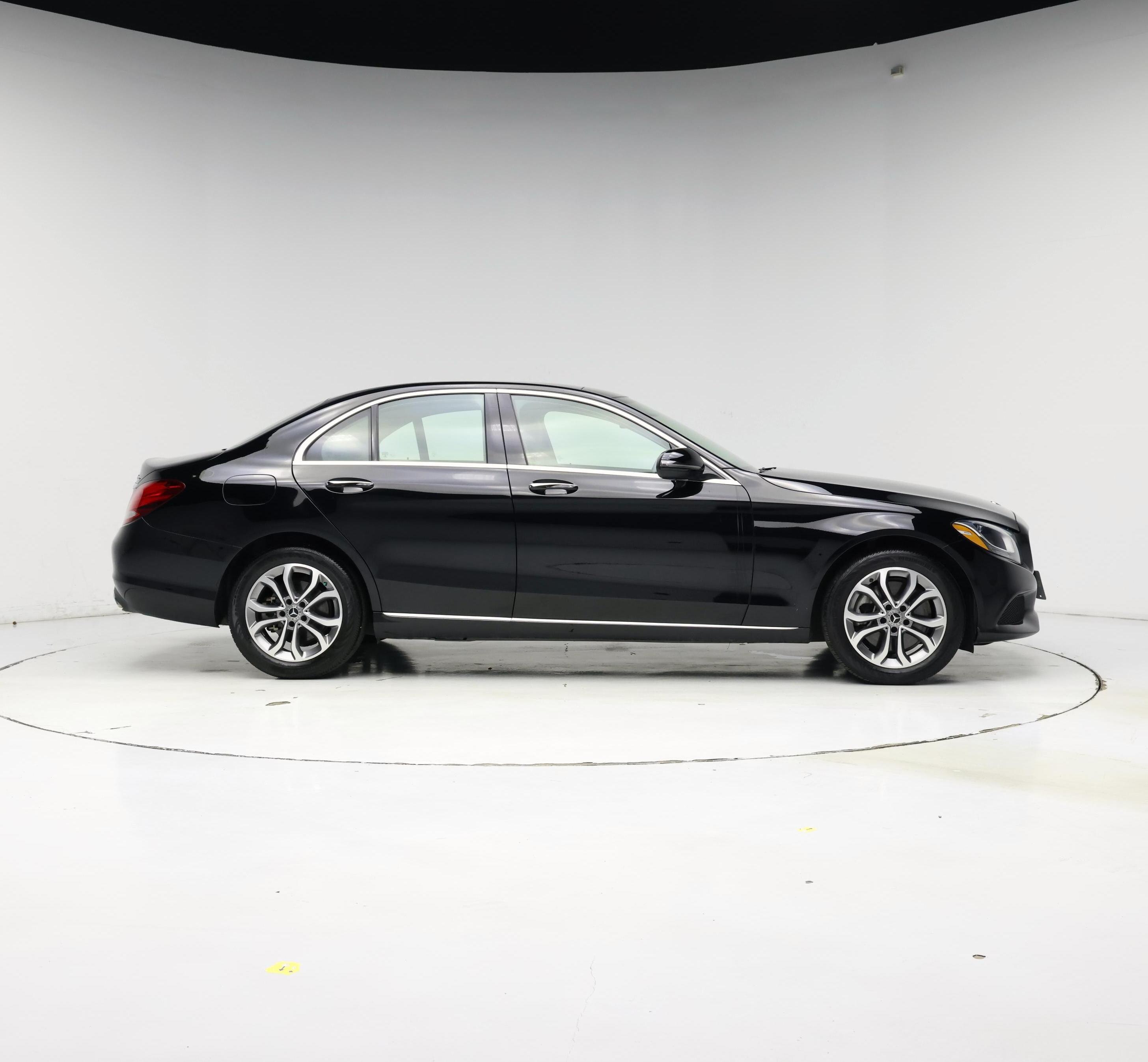 Thumbnail: 2017 Mercedes-Benz C-Class - 7