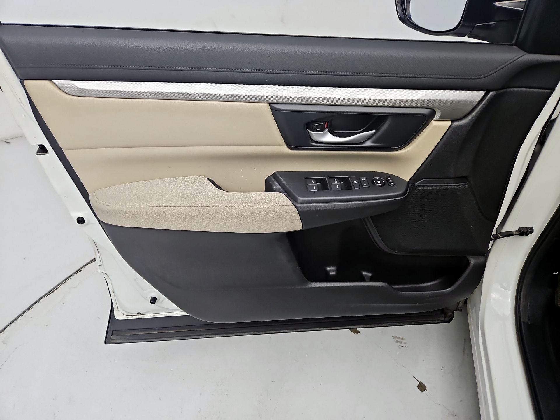 Thumbnail: 2017 Honda CR-V - 12