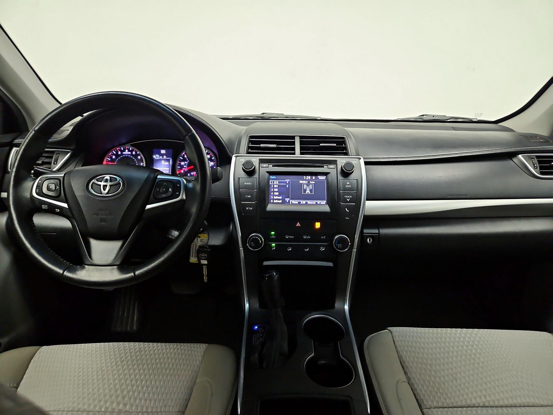 Thumbnail: 2015 Toyota Camry - 9