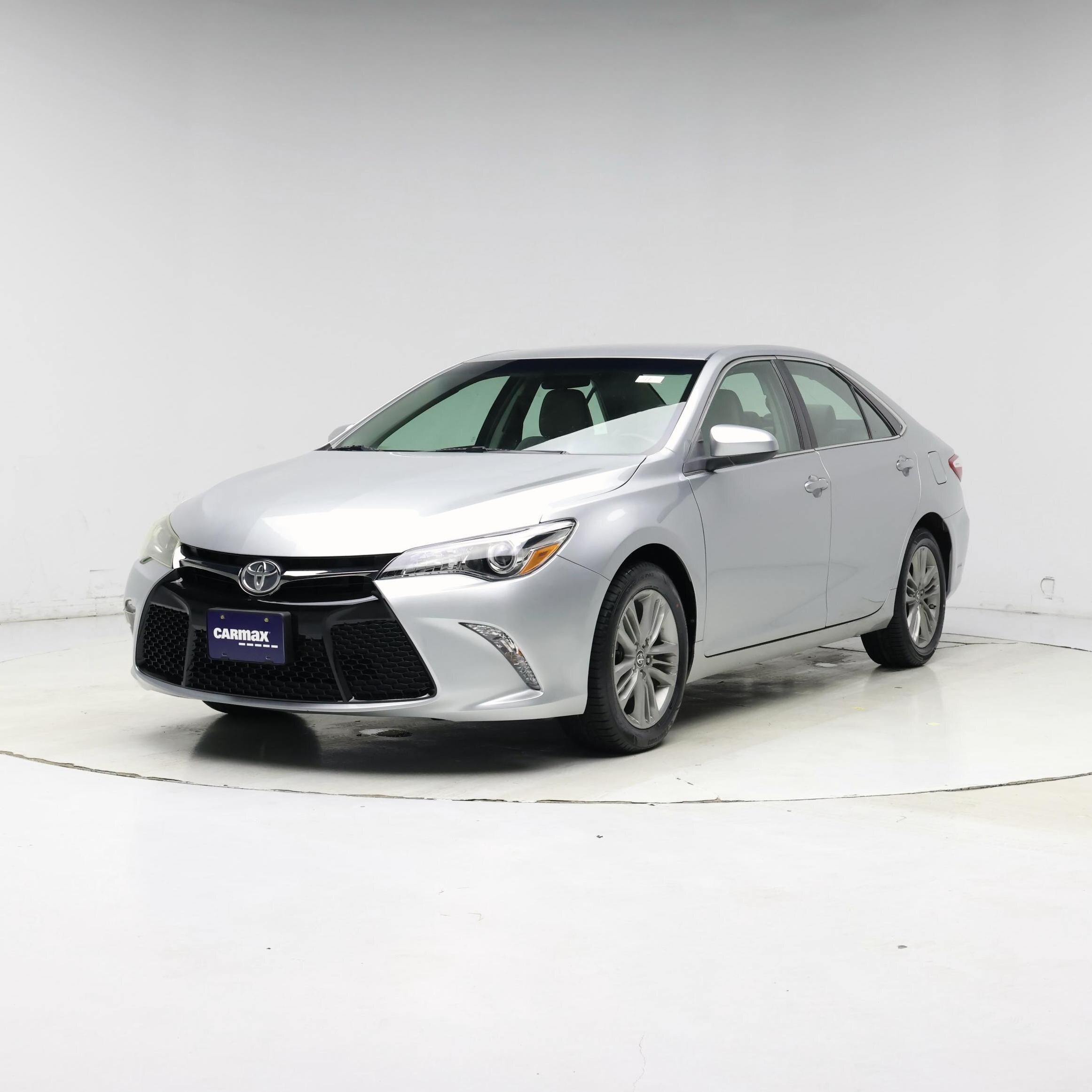 Thumbnail: 2015 Toyota Camry - 4