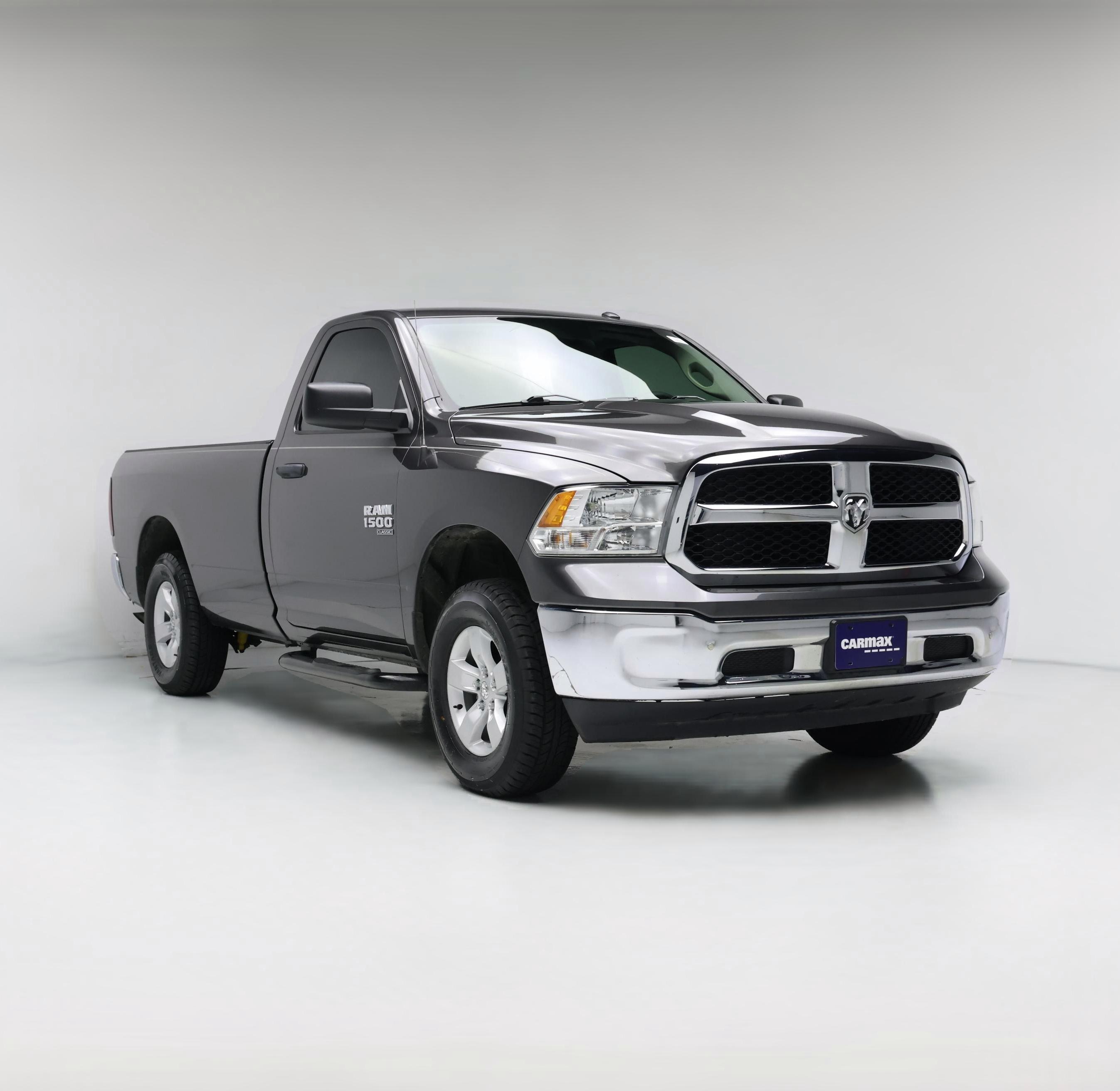 Thumbnail: 2021 RAM 1500 Classic - 1