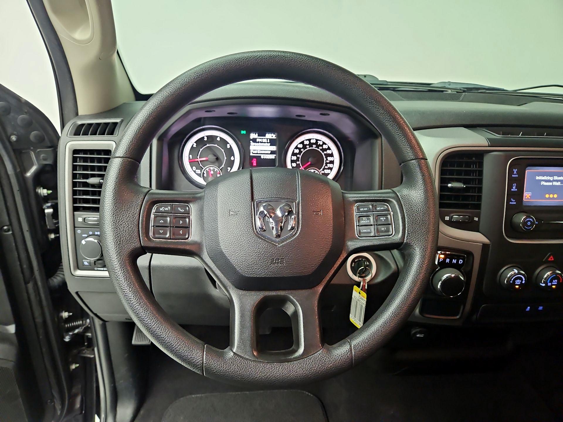Thumbnail: 2021 RAM 1500 Classic - 10