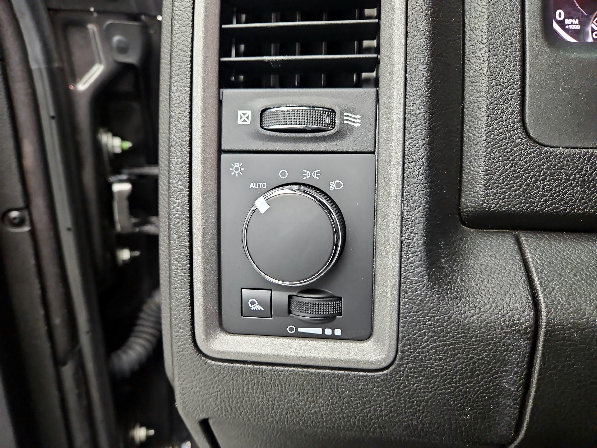 Thumbnail: 2021 RAM 1500 Classic - 13