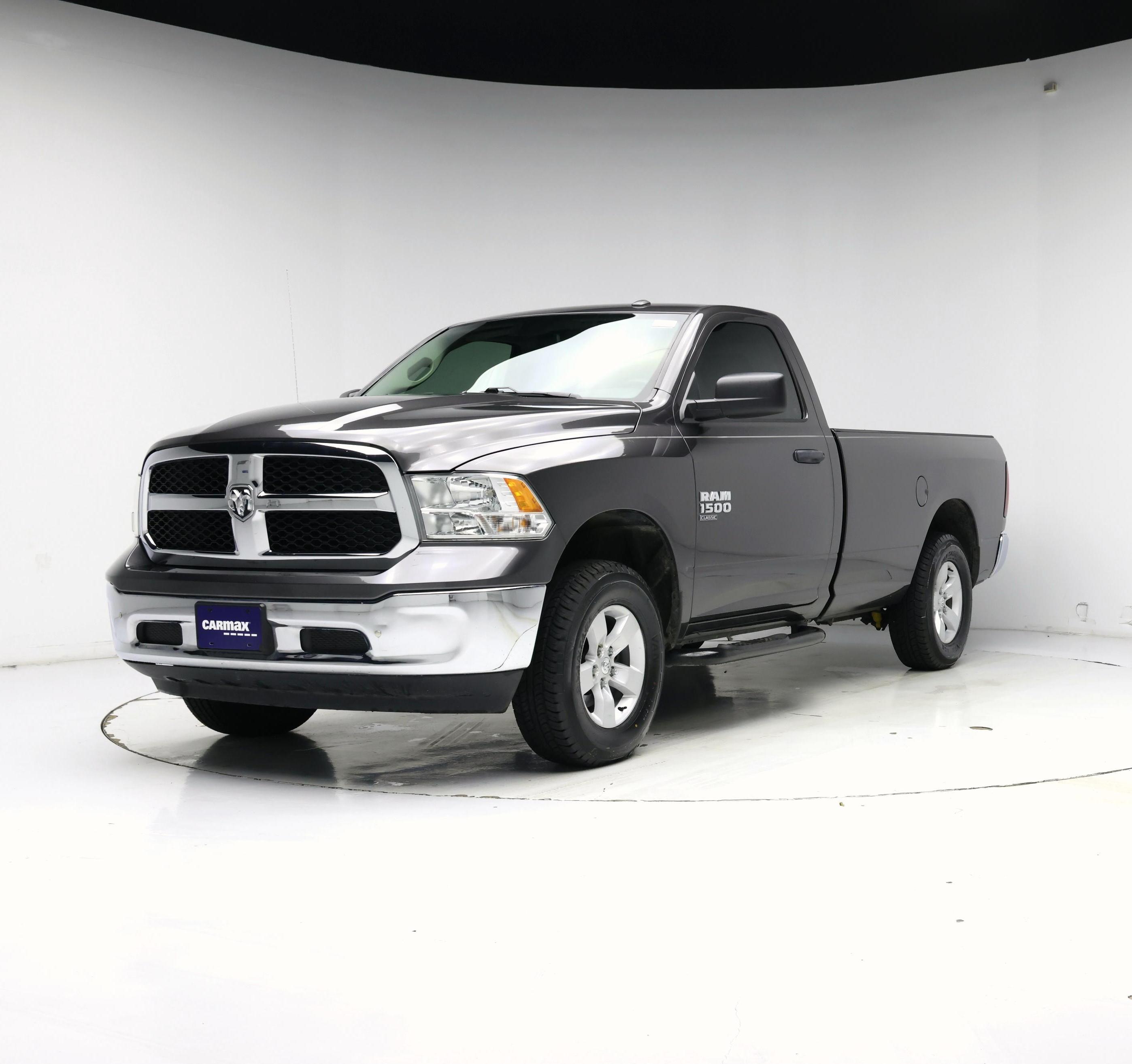 Thumbnail: 2021 RAM 1500 Classic - 4