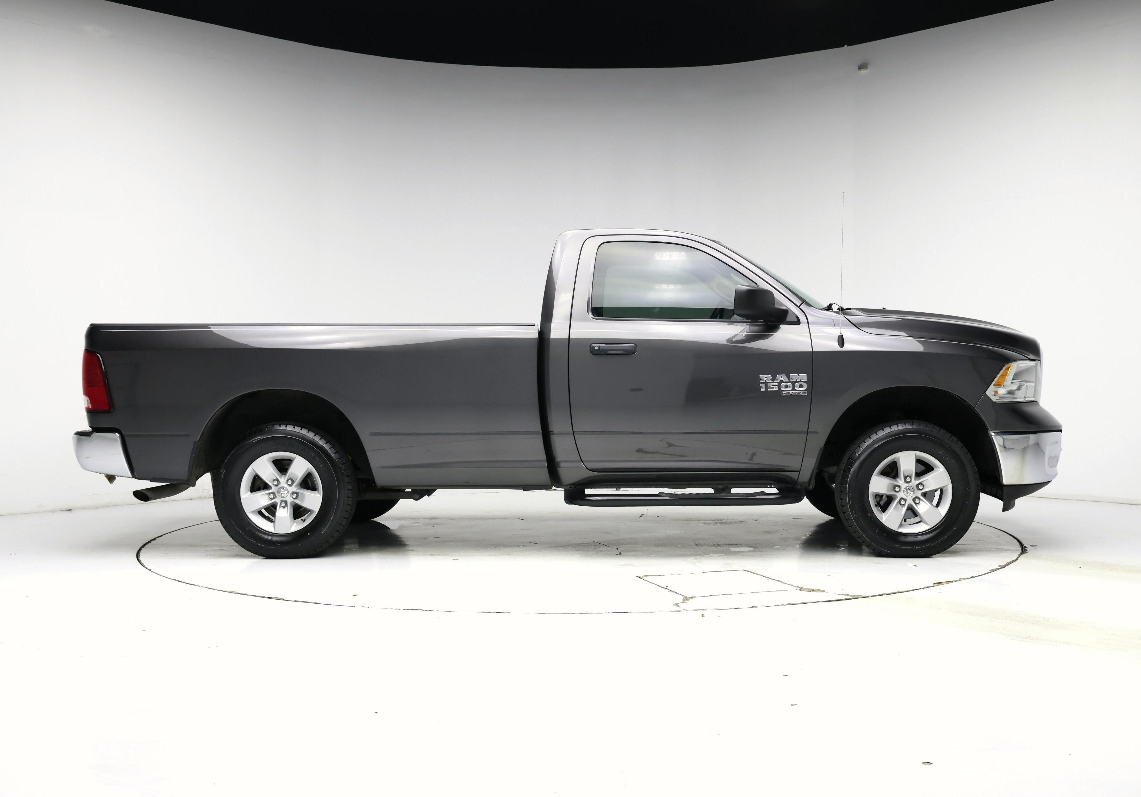 Thumbnail: 2021 RAM 1500 Classic - 7